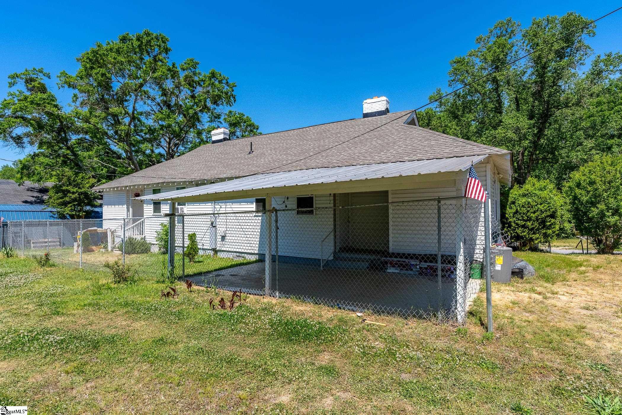 27 Smythe Street Belton, SC 29627