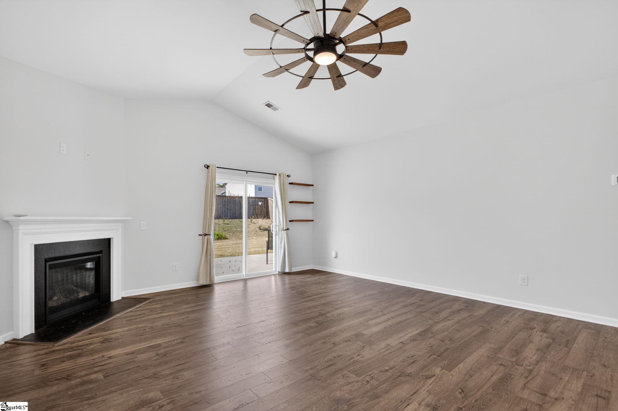 1095 Longstone Way Spartanburg, SC 29306-7101
