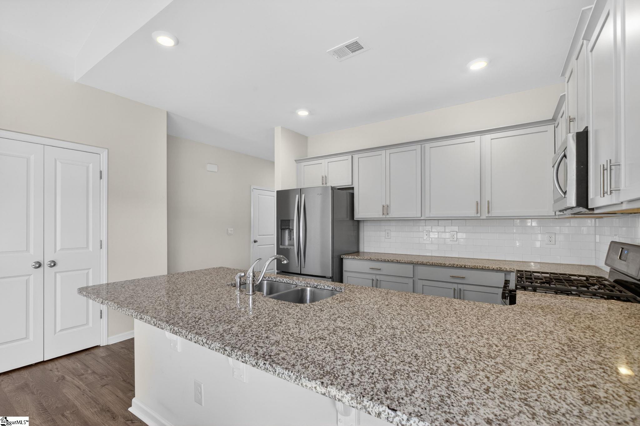 1095 Longstone Way Spartanburg, SC 29306-7101