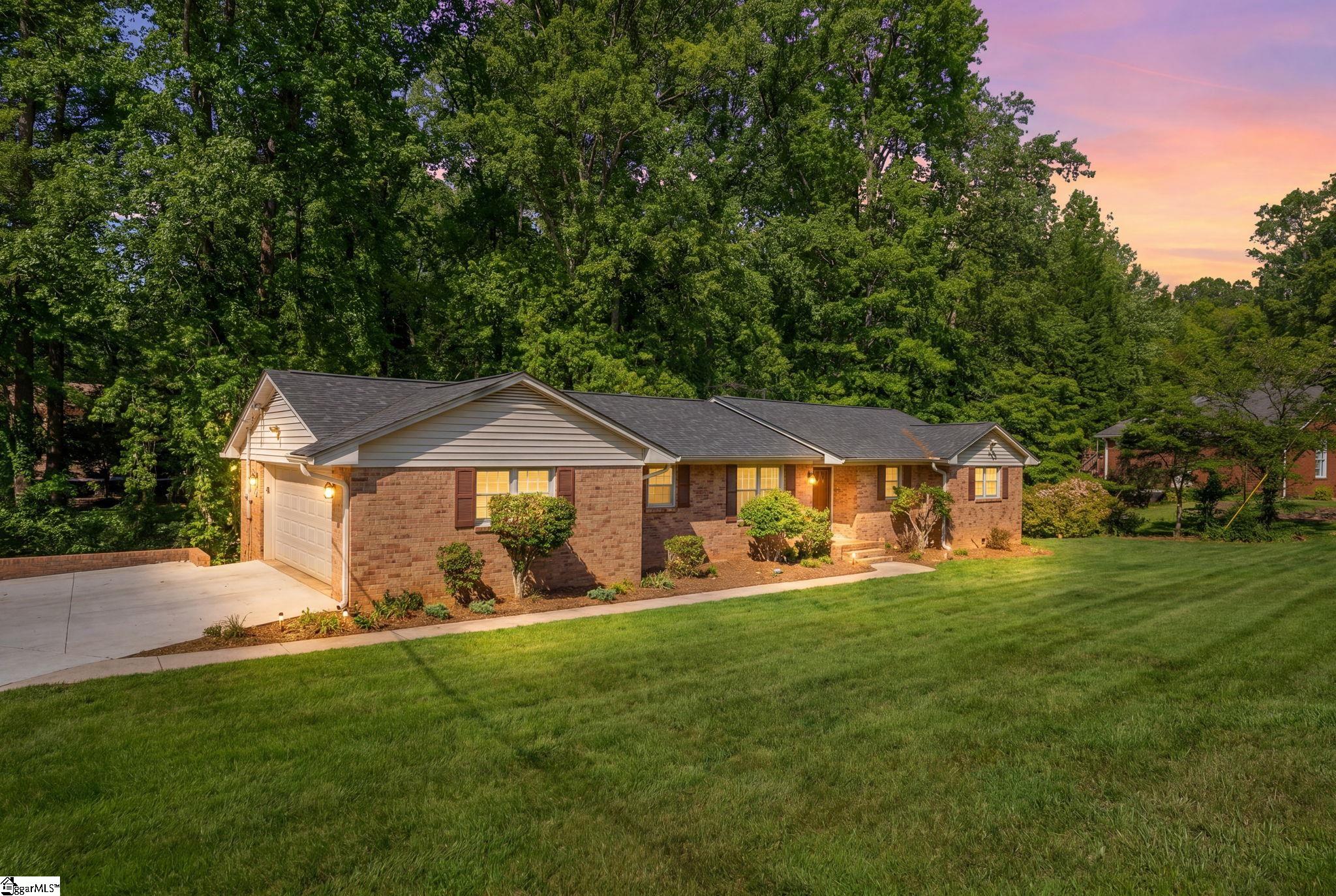 11 Fontana Drive Greenville, SC 29609