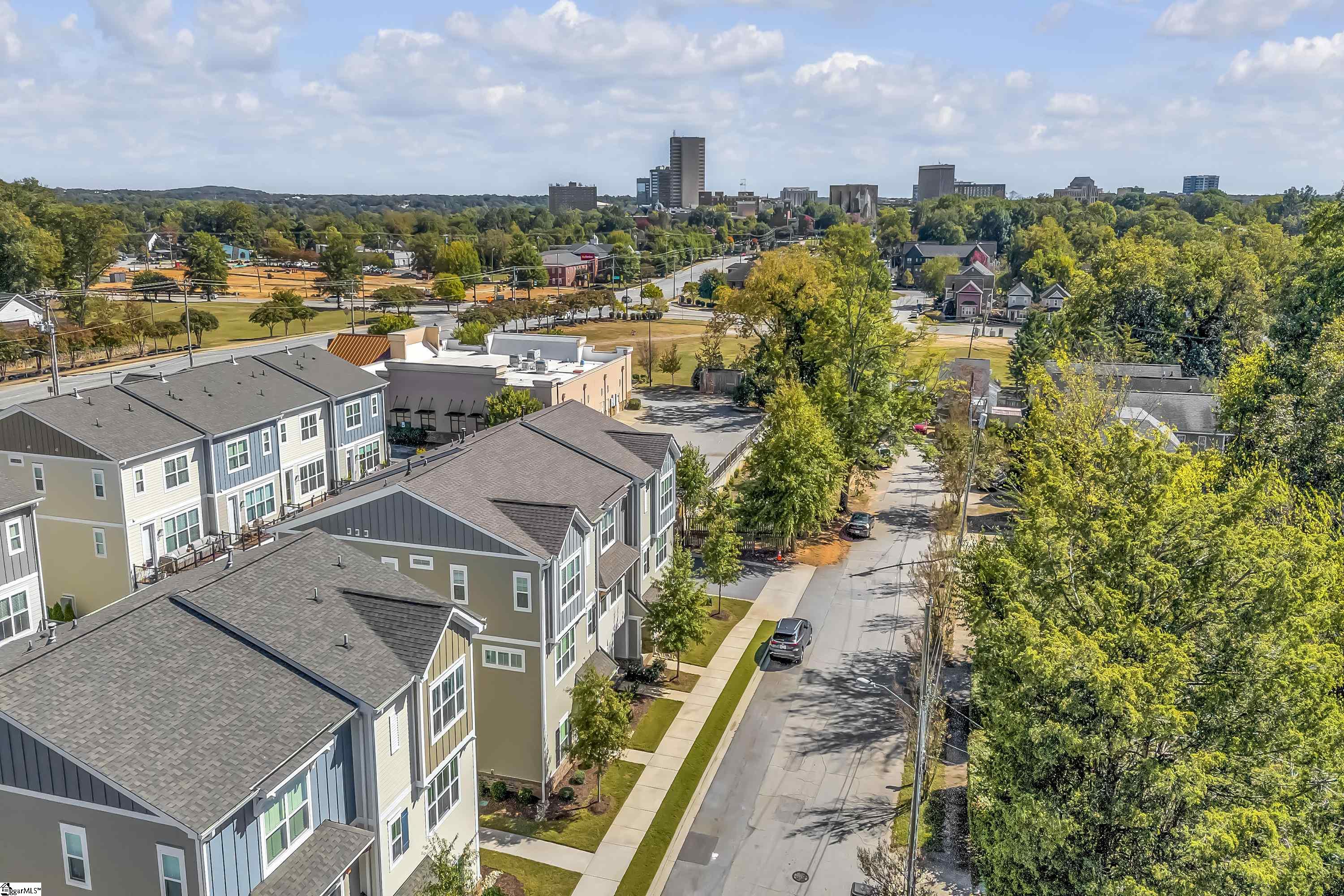 11 Keat Avenue Greenville, SC 29601