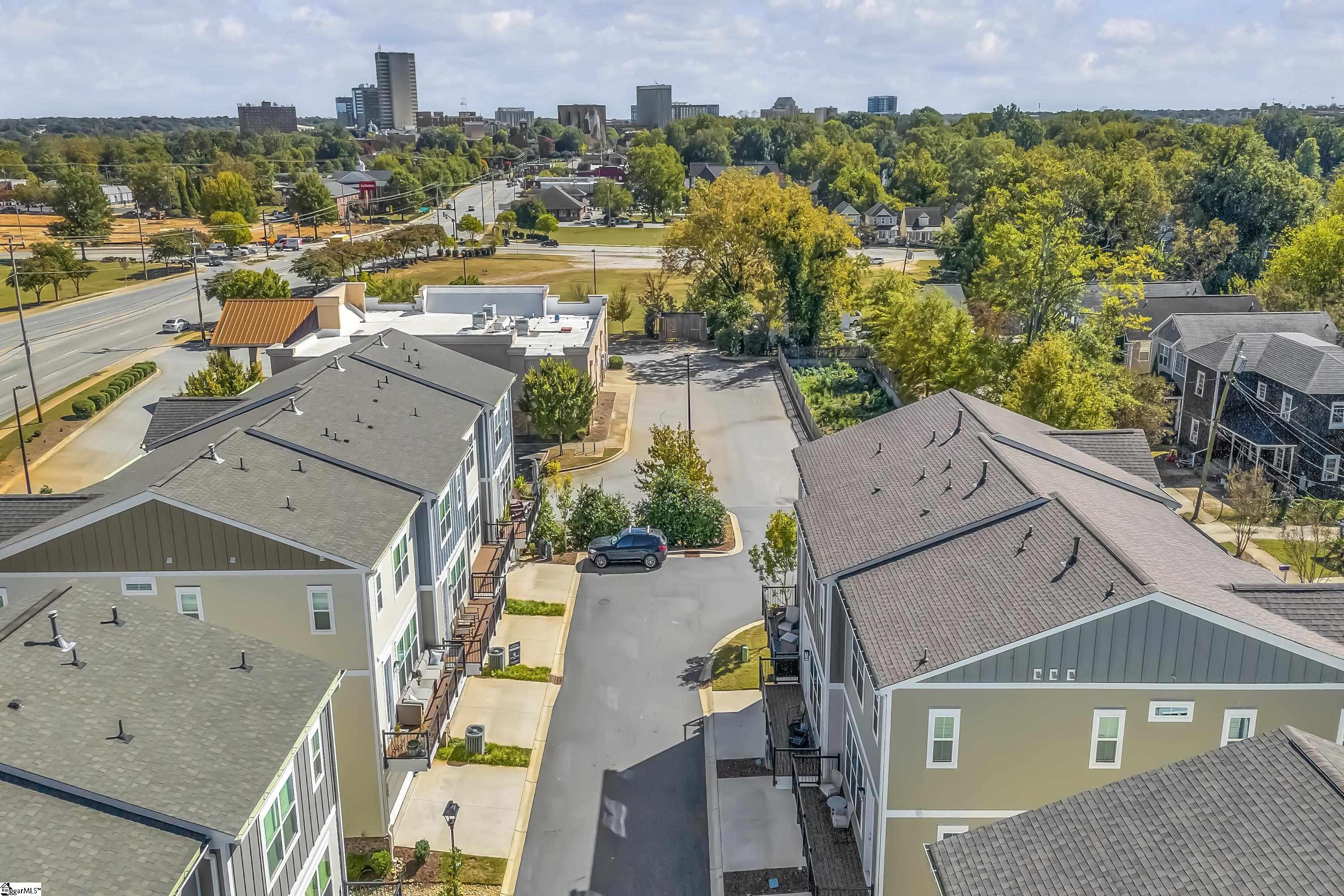 11 Keat Avenue Greenville, SC 29601