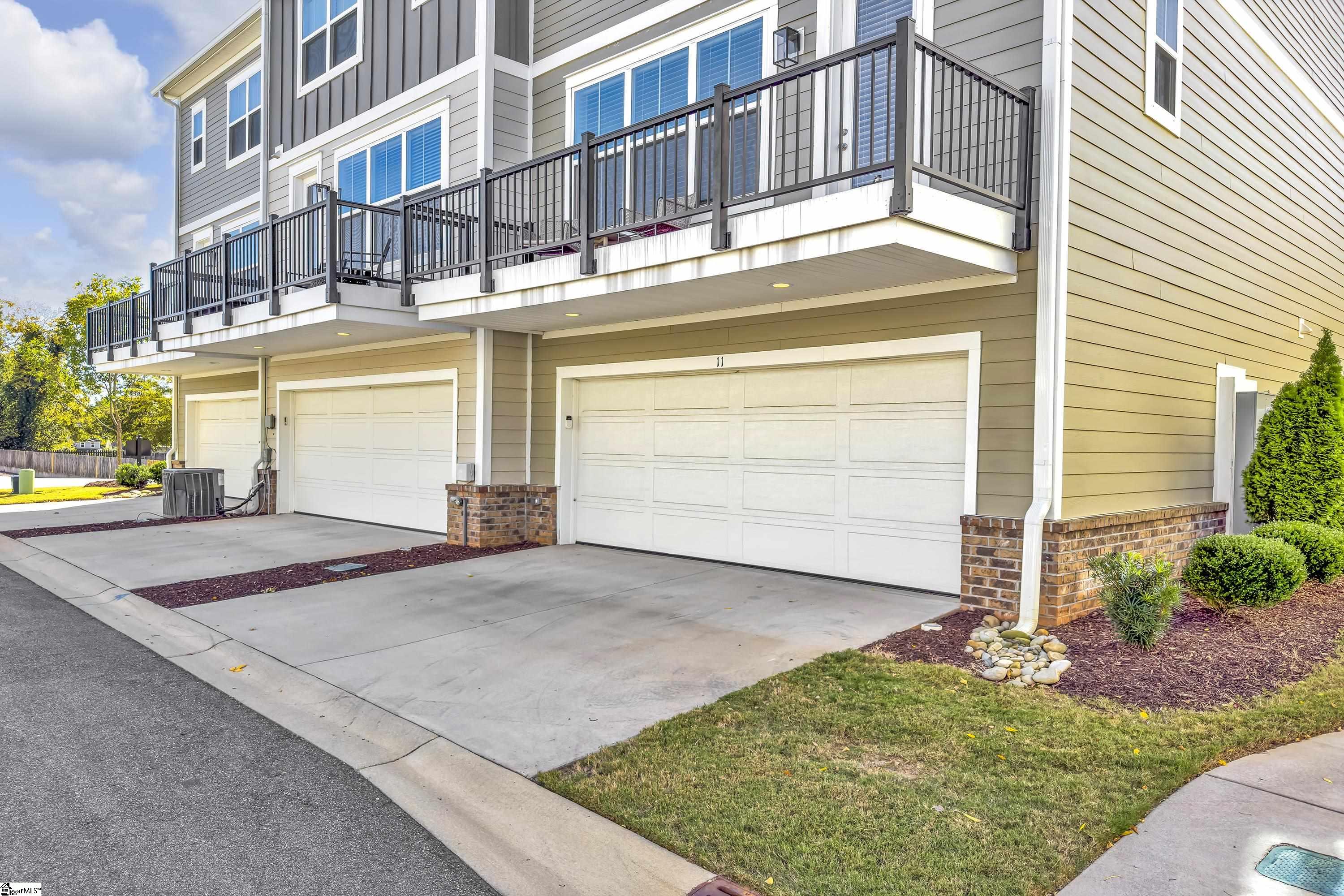 11 Keat Avenue Greenville, SC 29601
