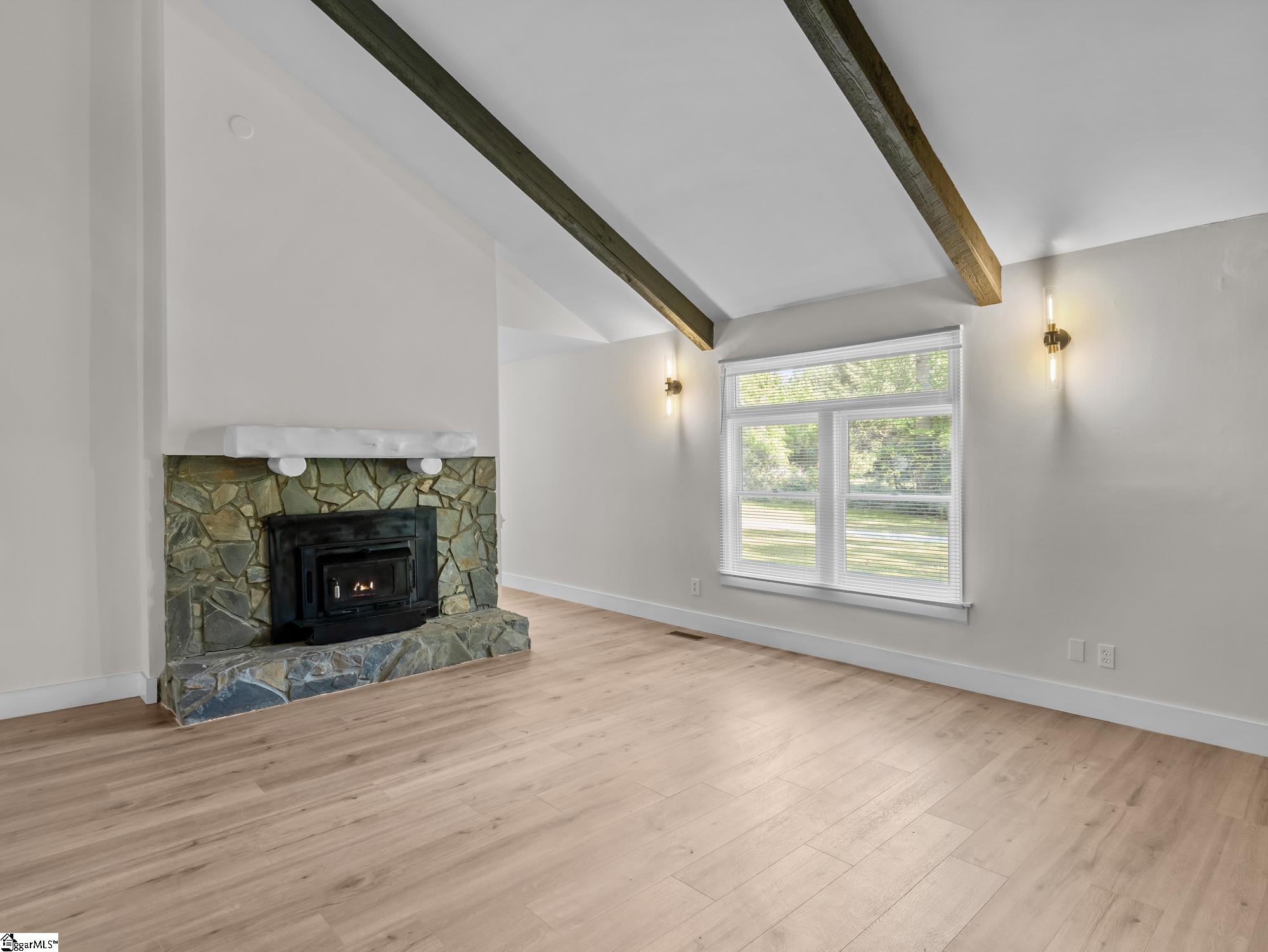 21298 E Highway Laurens, SC 29360