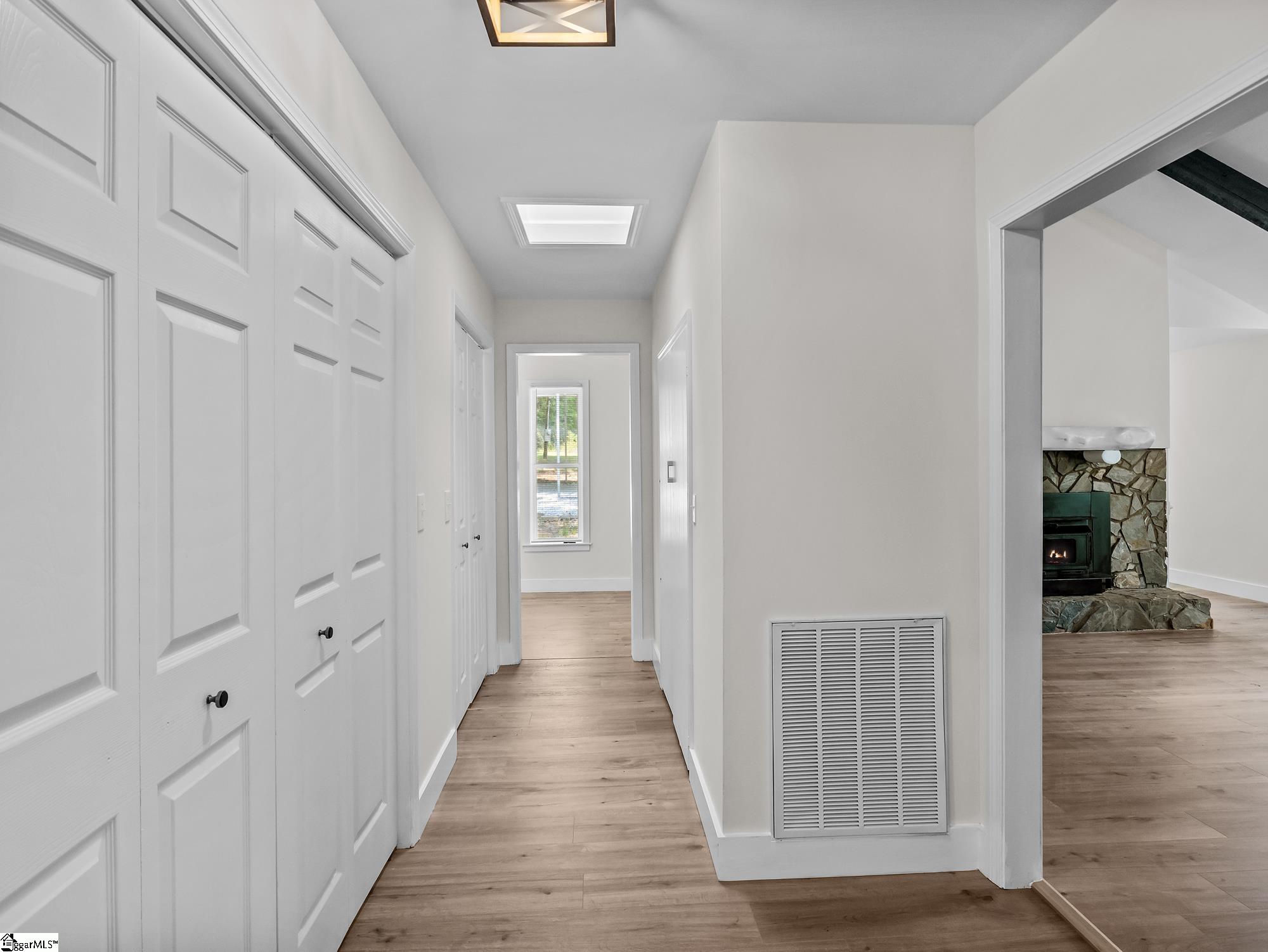 21298 E Highway Laurens, SC 29360