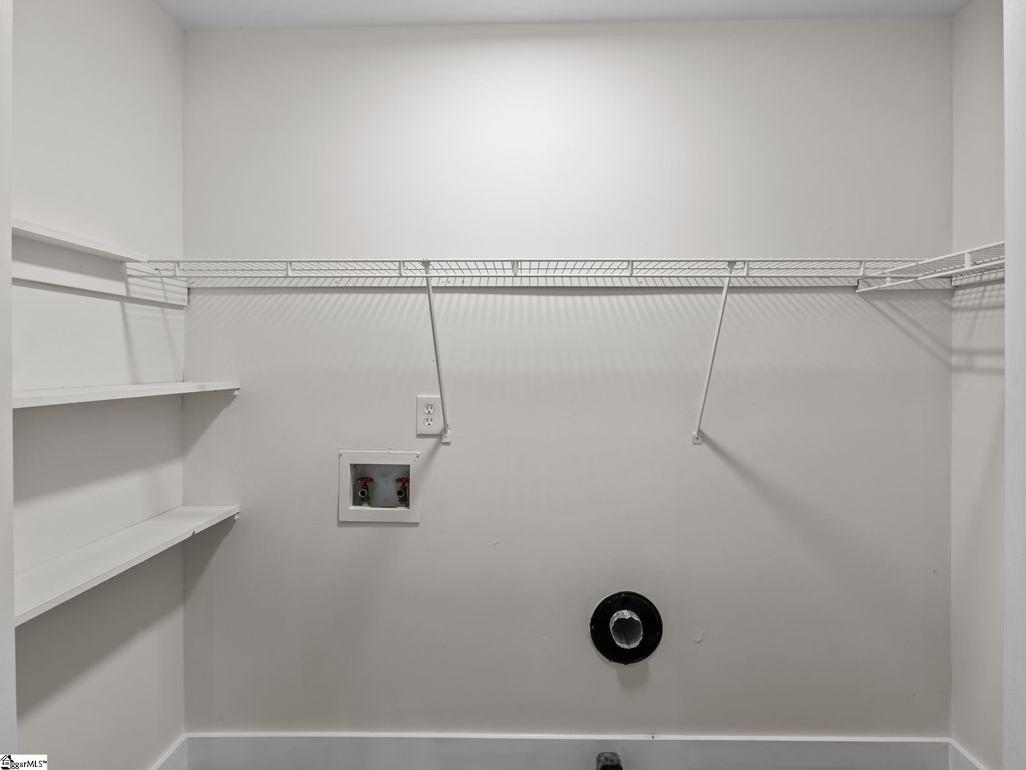 21298 E Highway Laurens, SC 29360