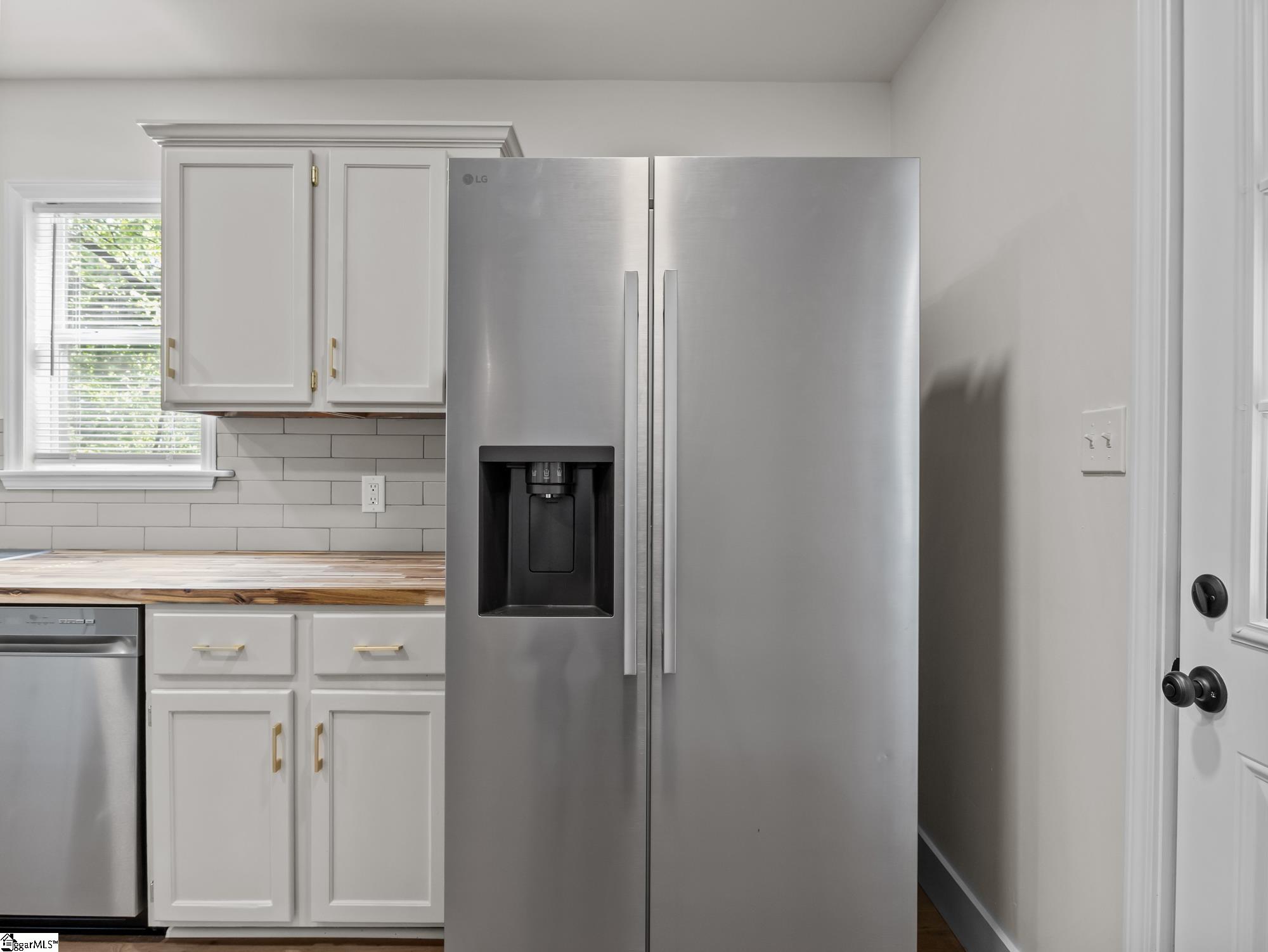 21298 E Highway Laurens, SC 29360