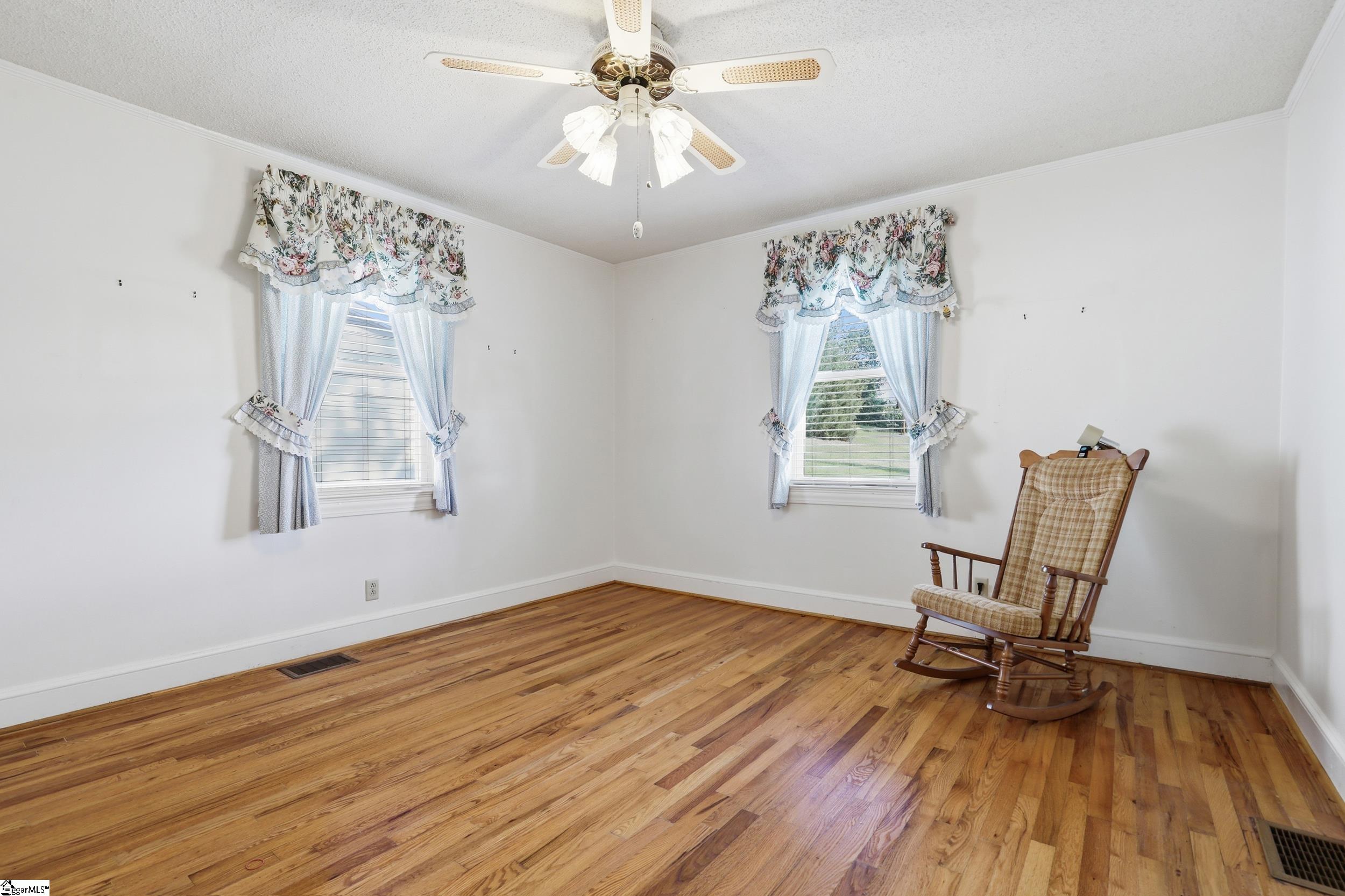 659 Arlington Road Greer, SC 29651