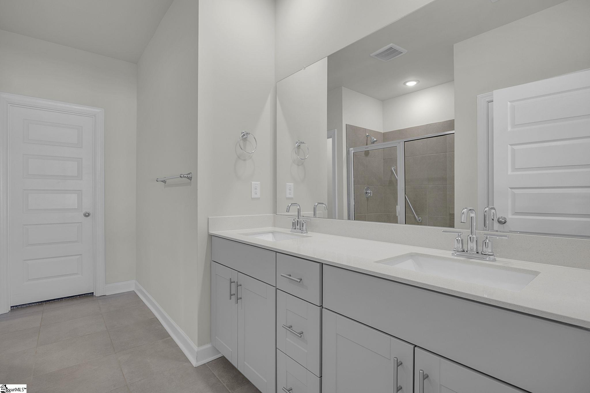 214 Coulter Court Pendelton, SC 29670