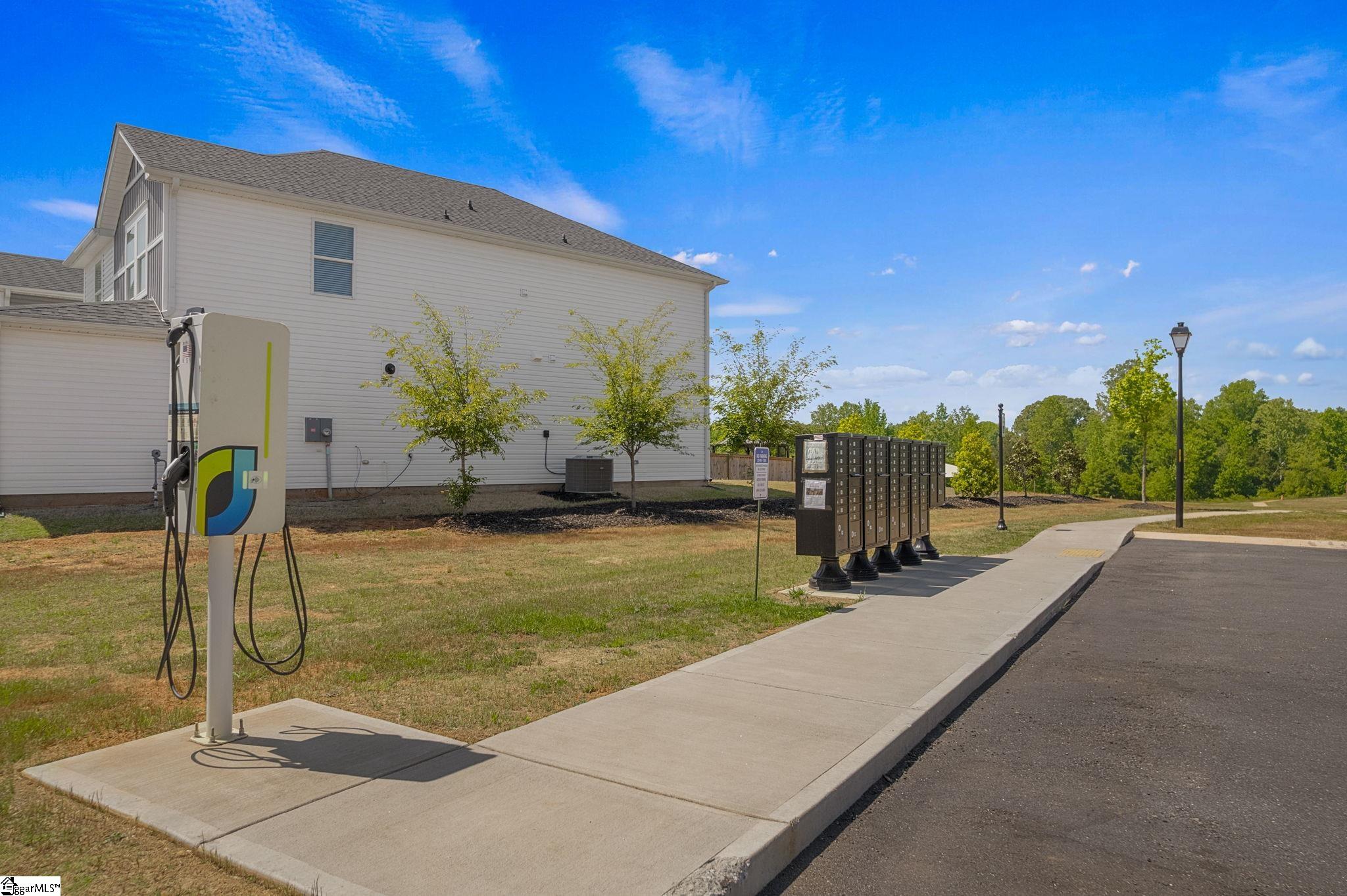 214 Coulter Court Pendelton, SC 29670
