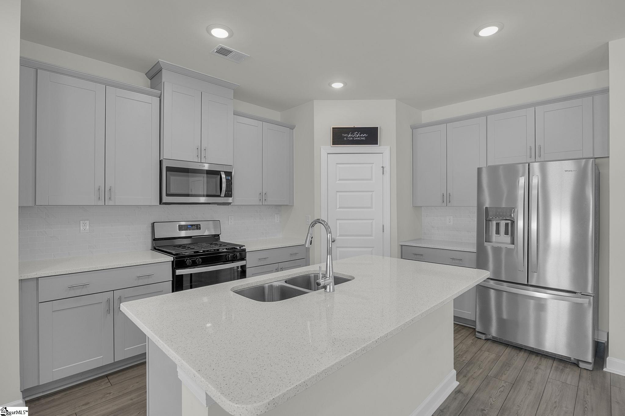 214 Coulter Court Pendelton, SC 29670
