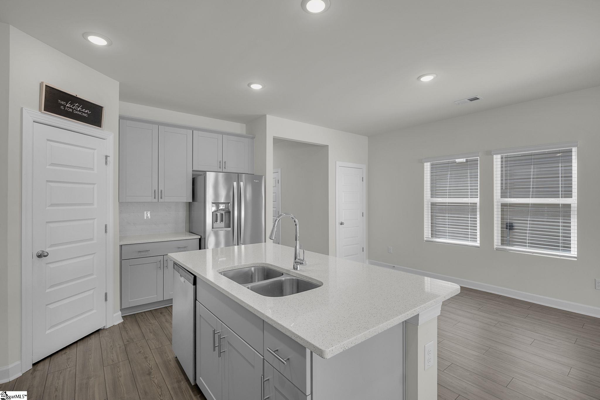 214 Coulter Court Pendelton, SC 29670