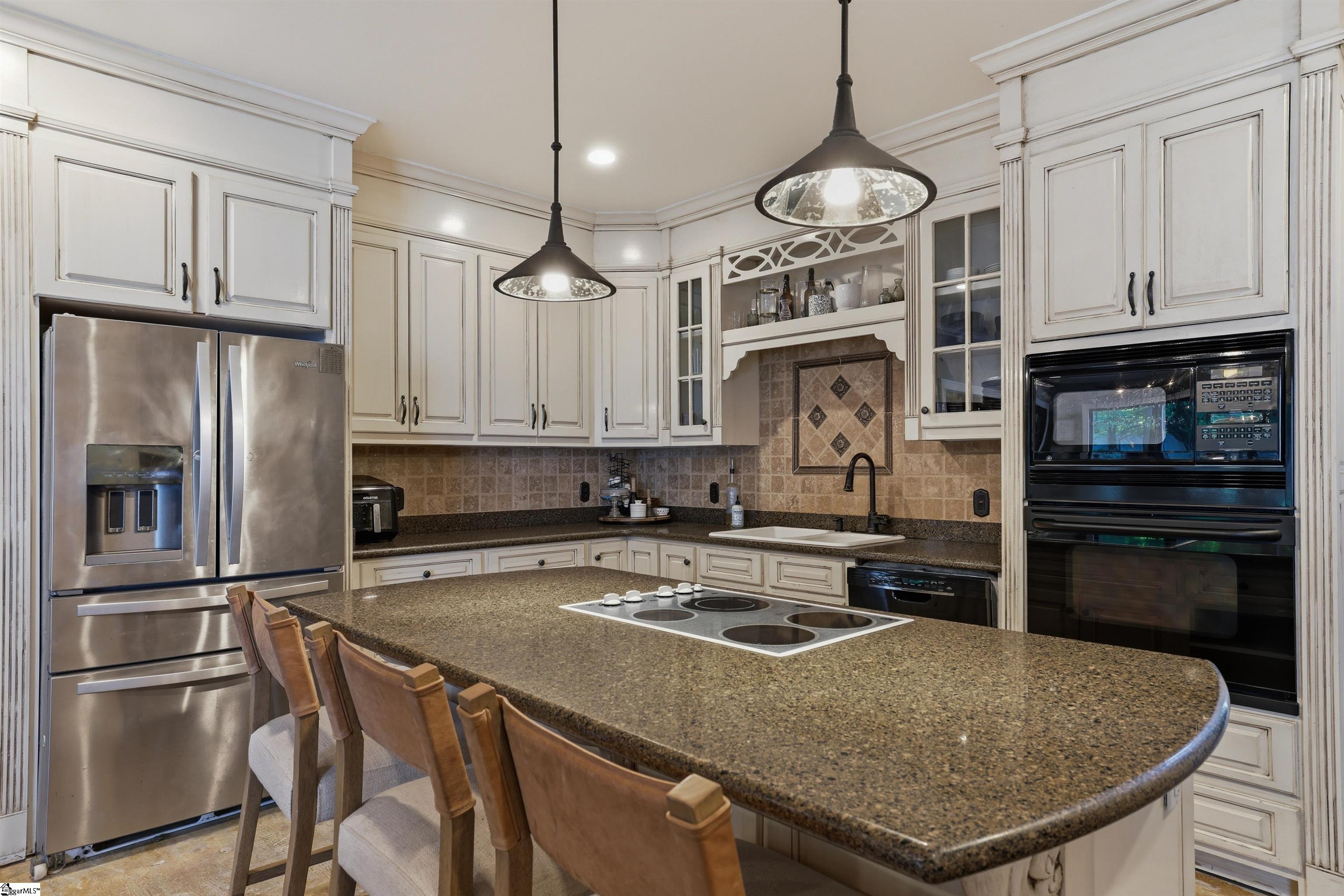 5 Paris Glen Way Greenville, SC 29609