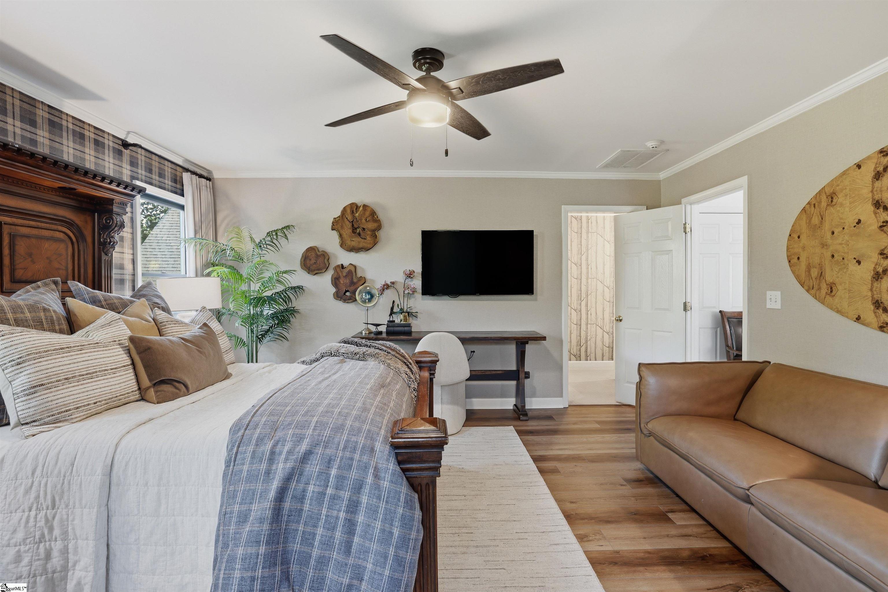 5 Paris Glen Way Greenville, SC 29609