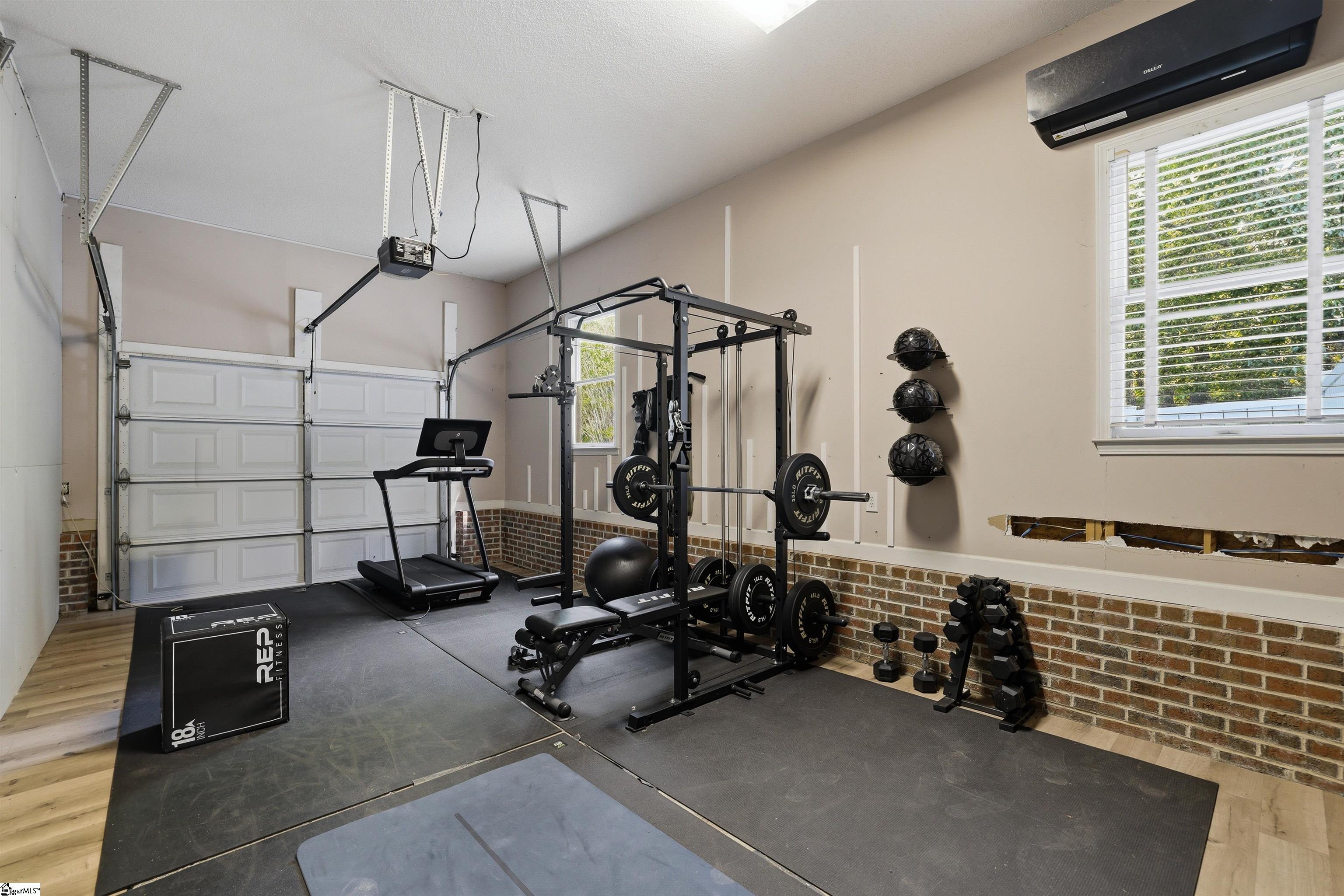 5 Paris Glen Way Greenville, SC 29609