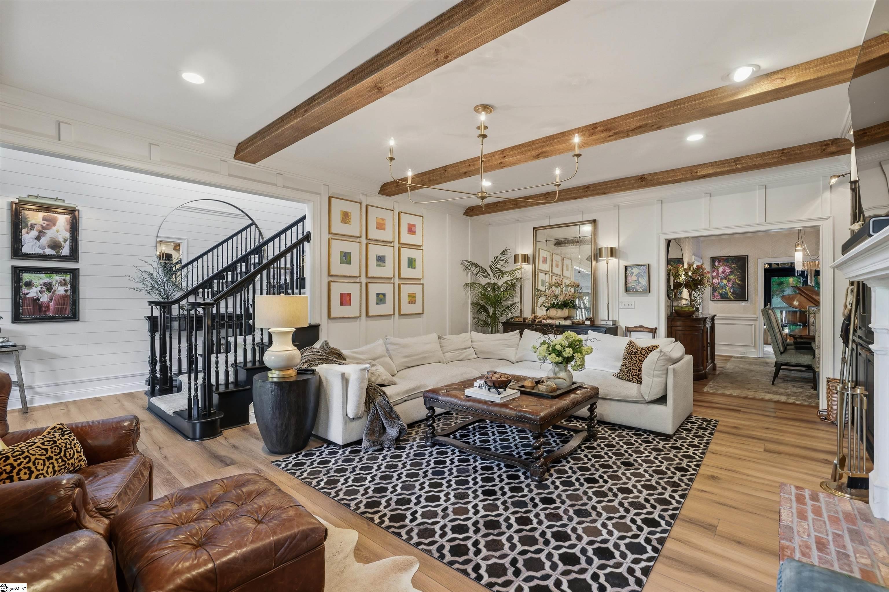 5 Paris Glen Way Greenville, SC 29609