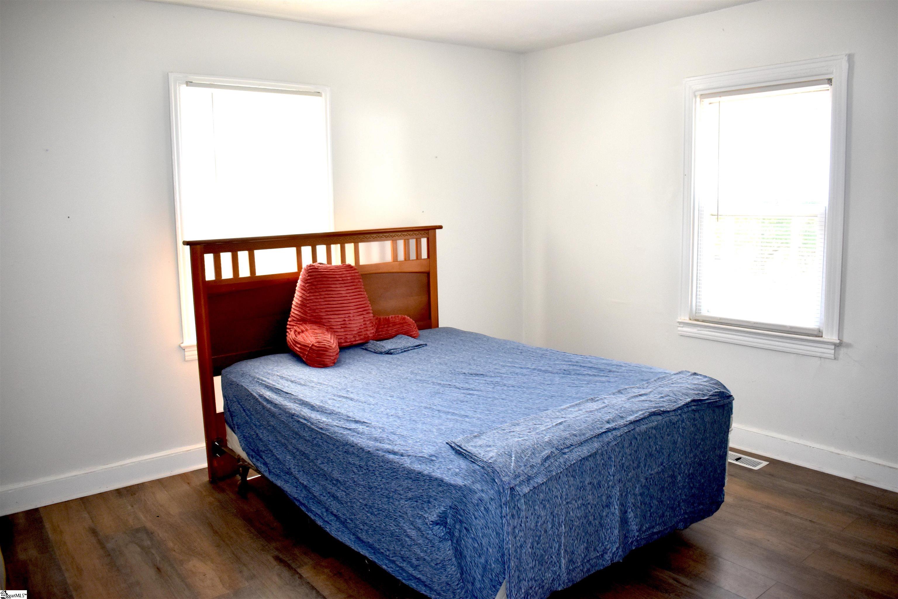500 W 4th Avenue Easley, SC 29640