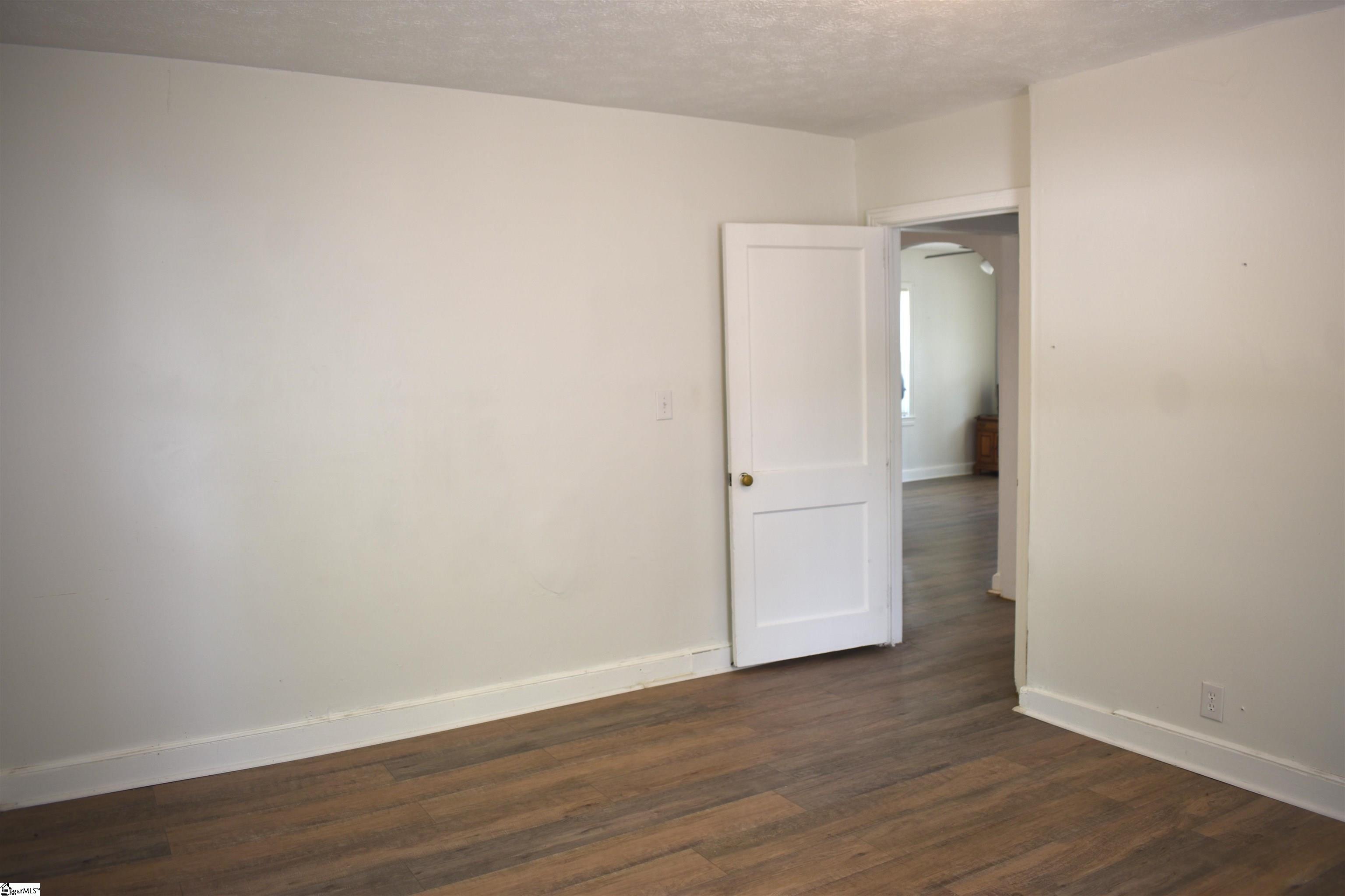 500 W 4th Avenue Easley, SC 29640