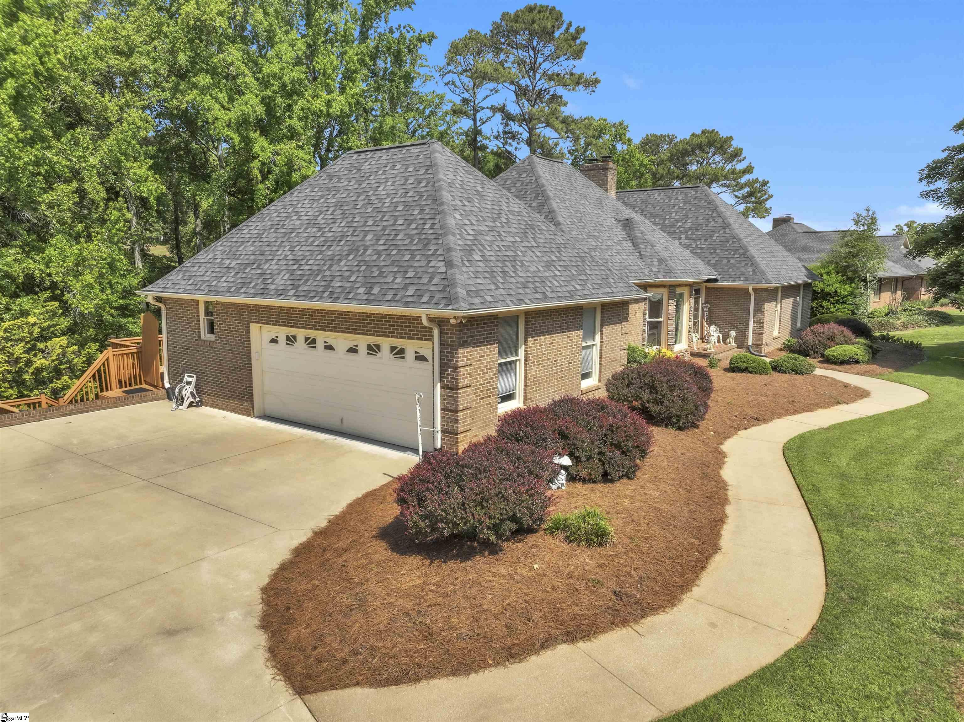 107 South Pointe Court Moore, SC 29369