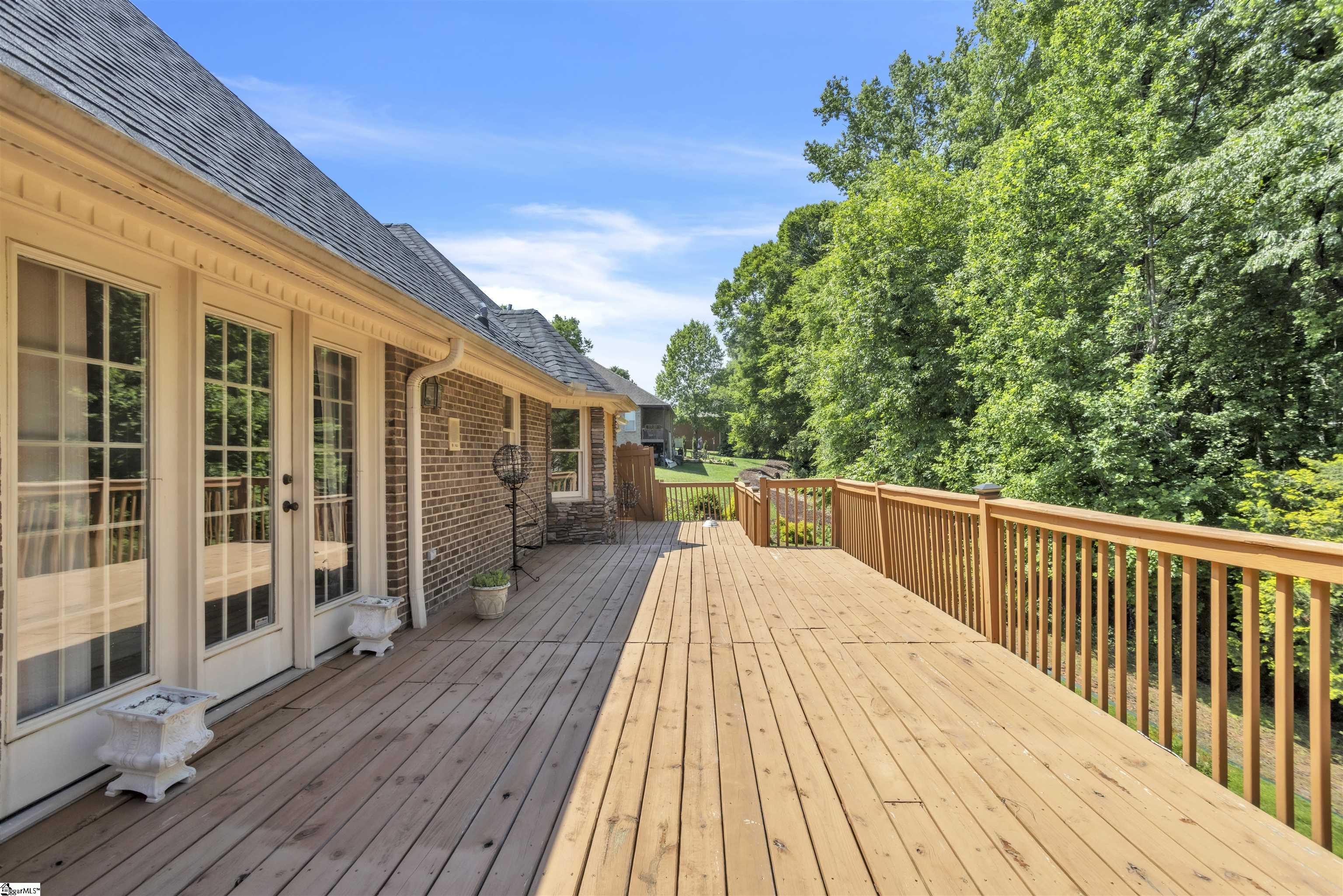 107 South Pointe Court Moore, SC 29369