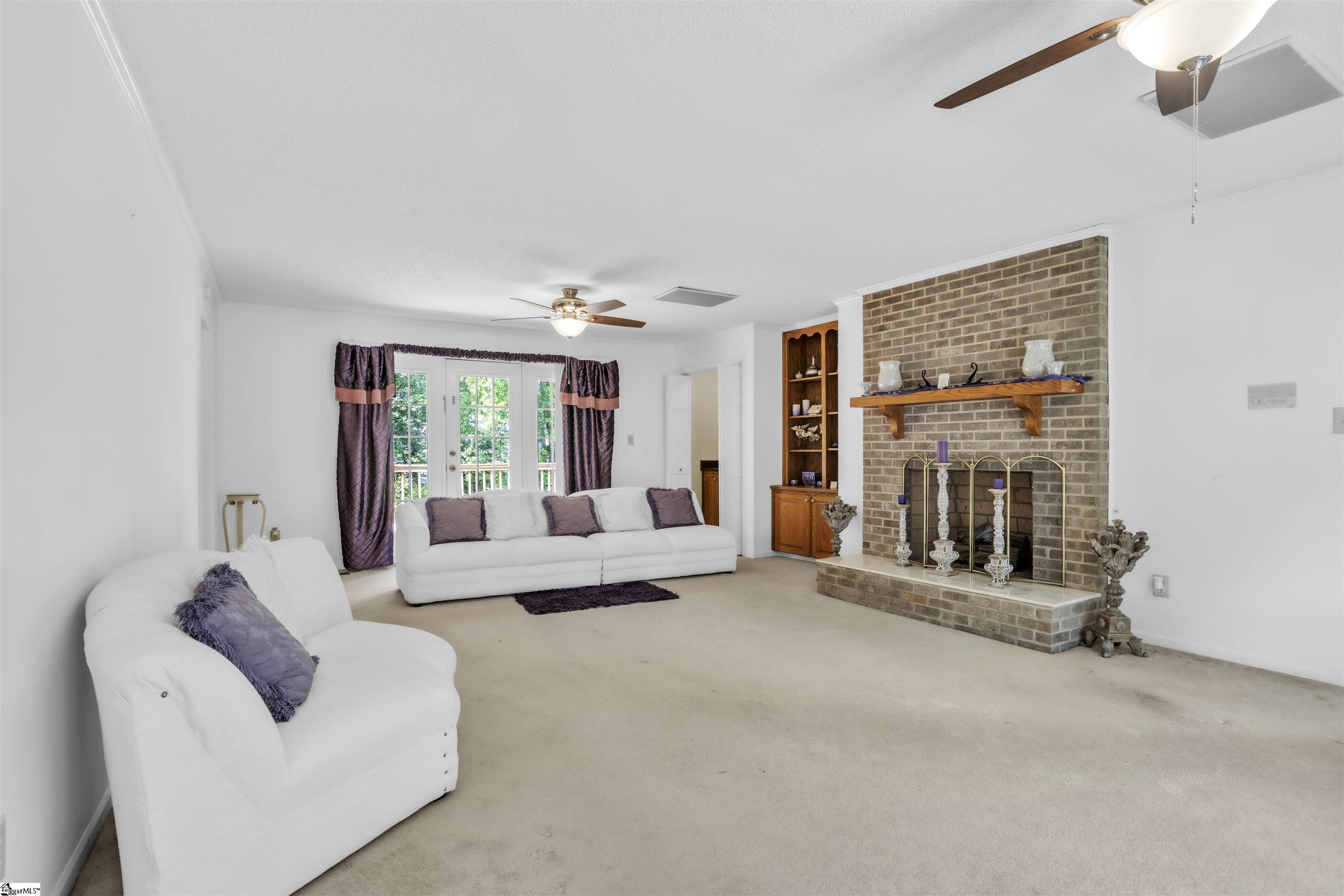 107 South Pointe Court Moore, SC 29369