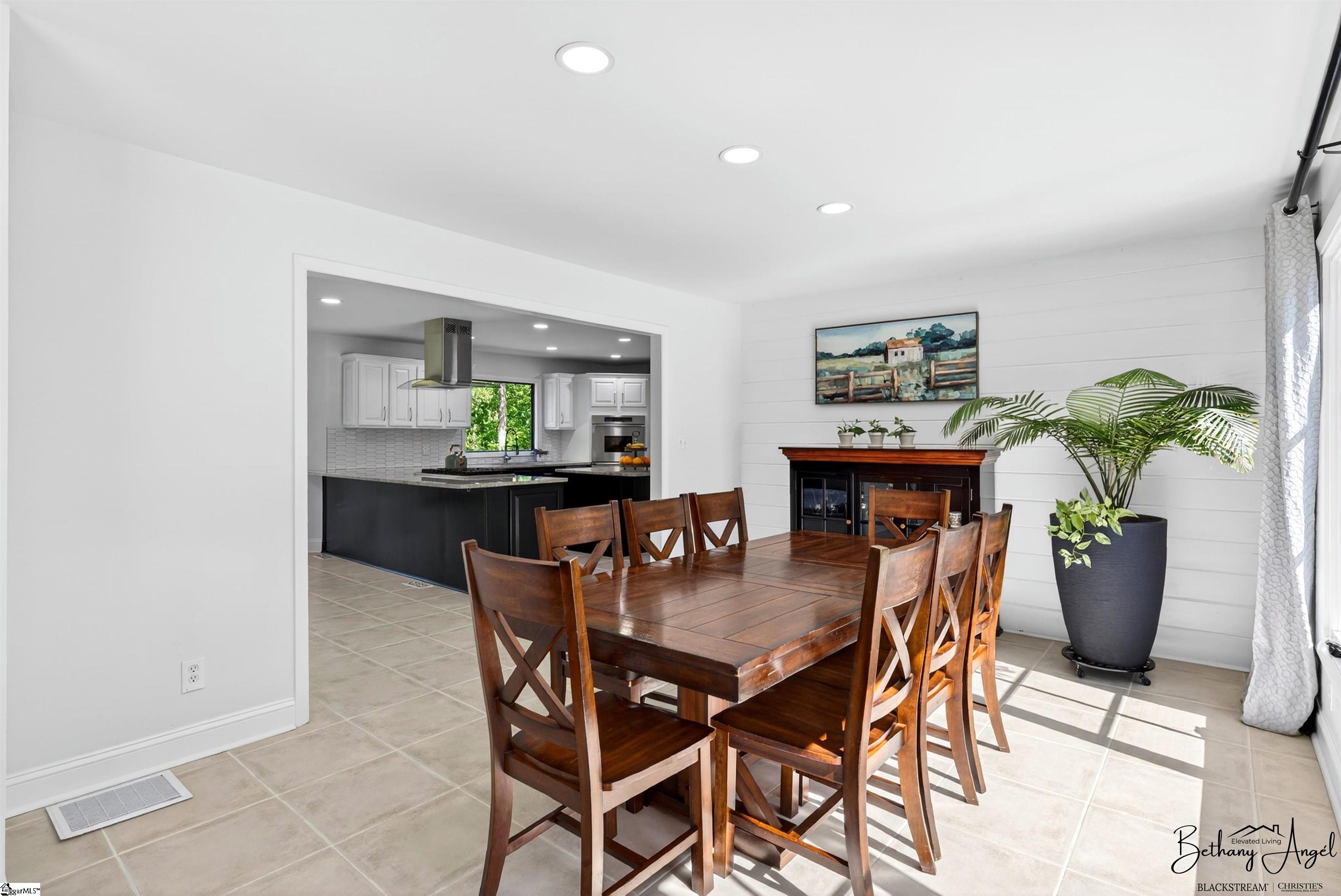 106 Riverbank Court Moore, SC 29369