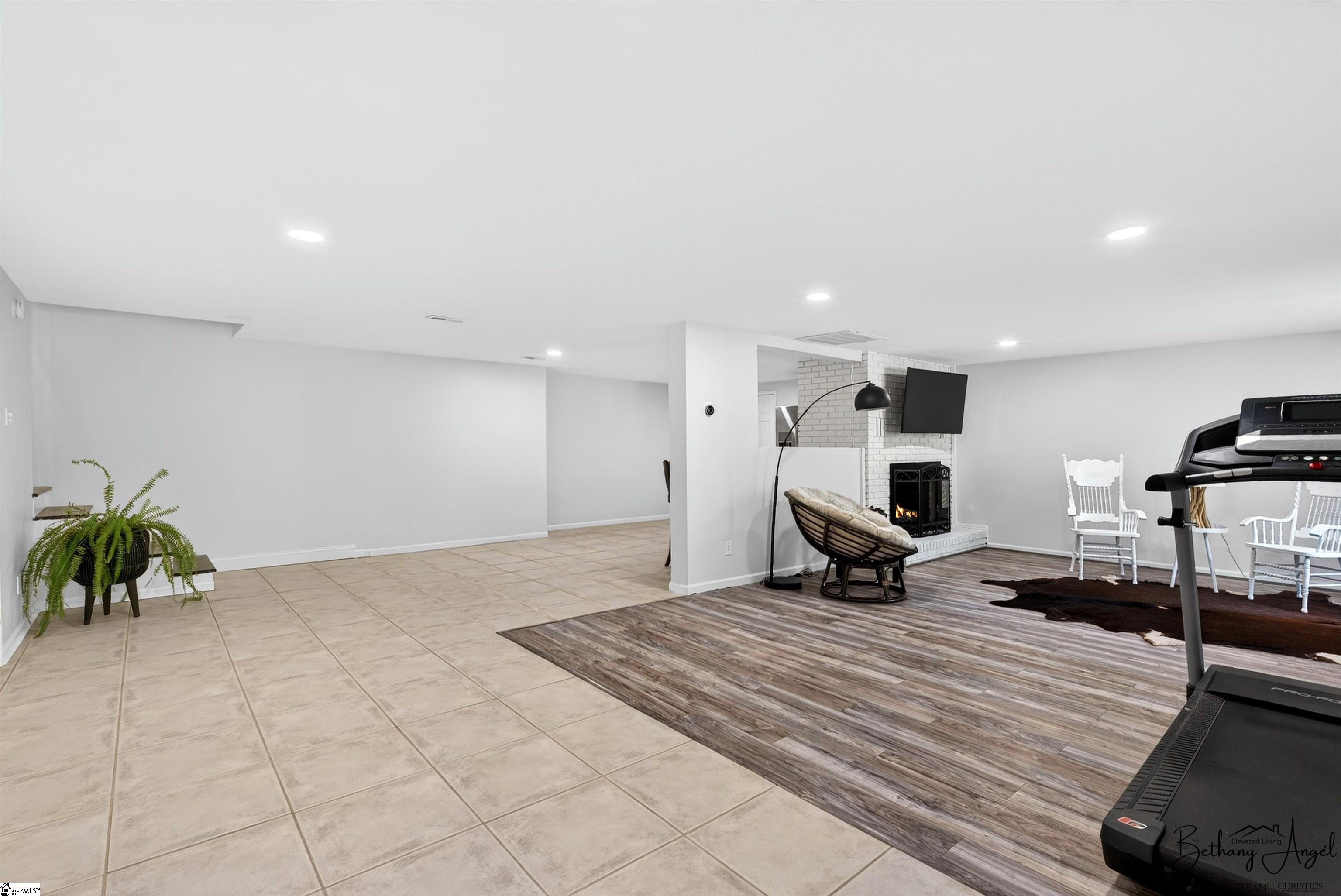 106 Riverbank Court Moore, SC 29369