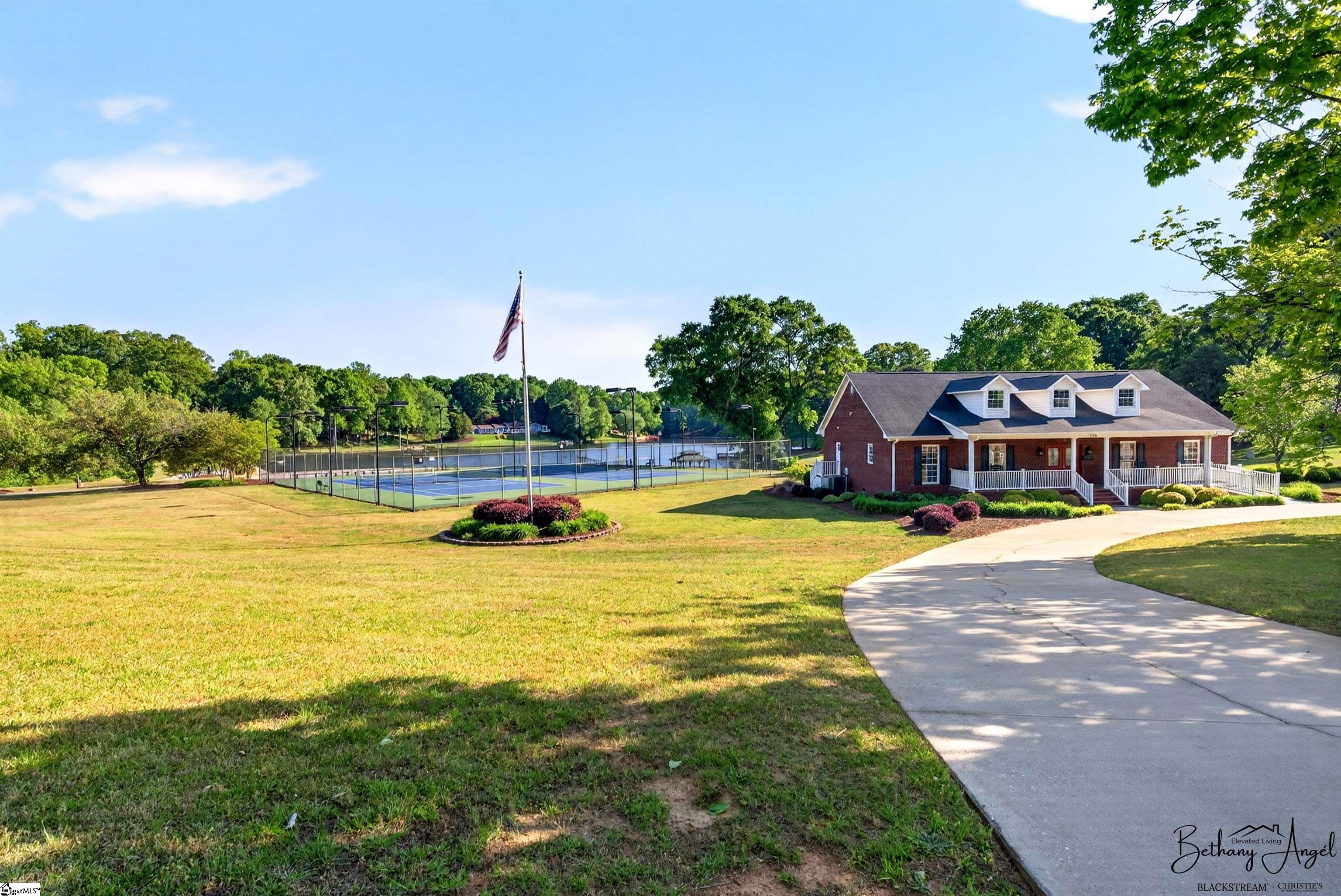 106 Riverbank Court Moore, SC 29369