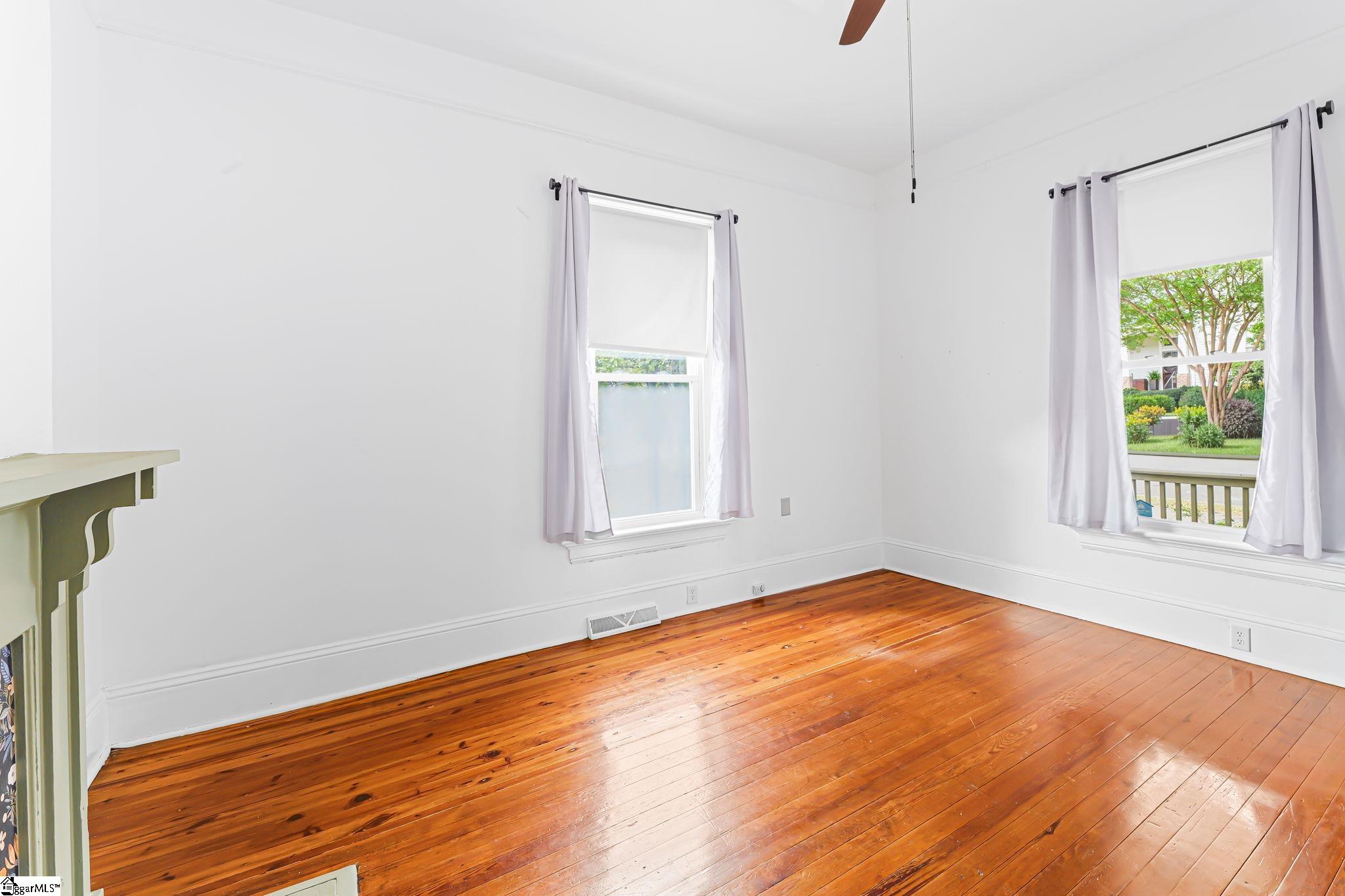 117 Asbury Avenue Greenville, SC 29601