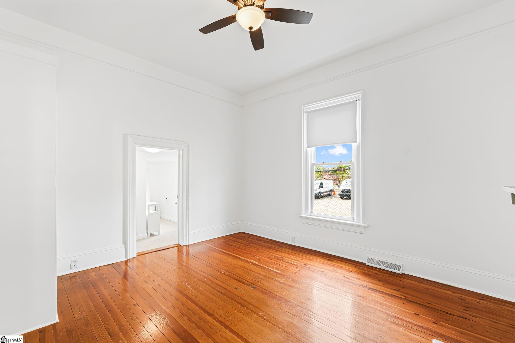 117 Asbury Avenue Greenville, SC 29601