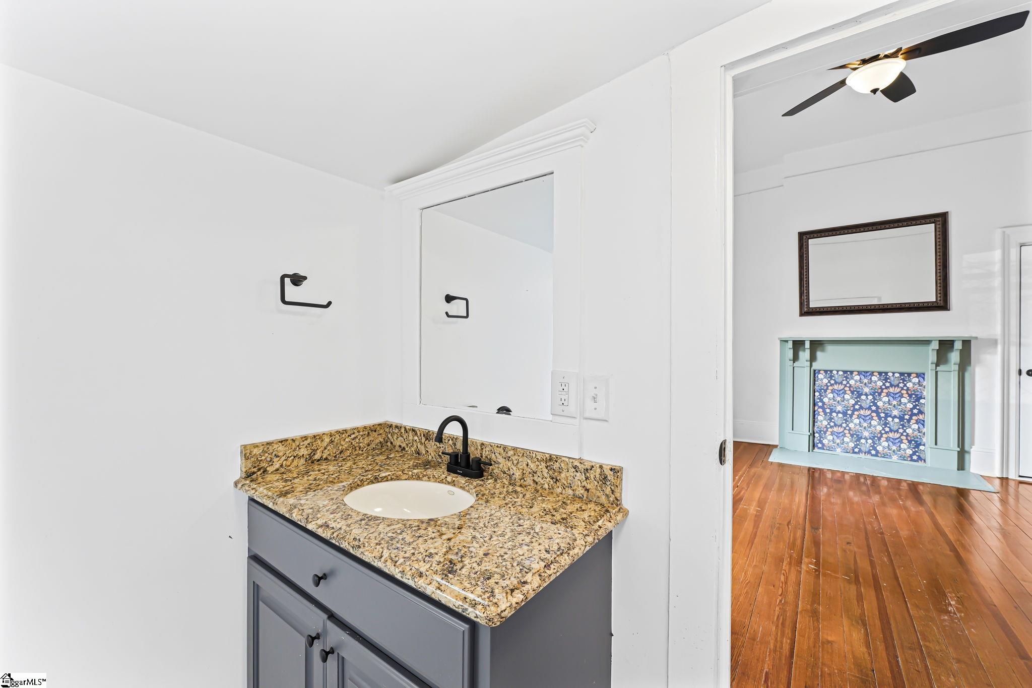 117 Asbury Avenue Greenville, SC 29601