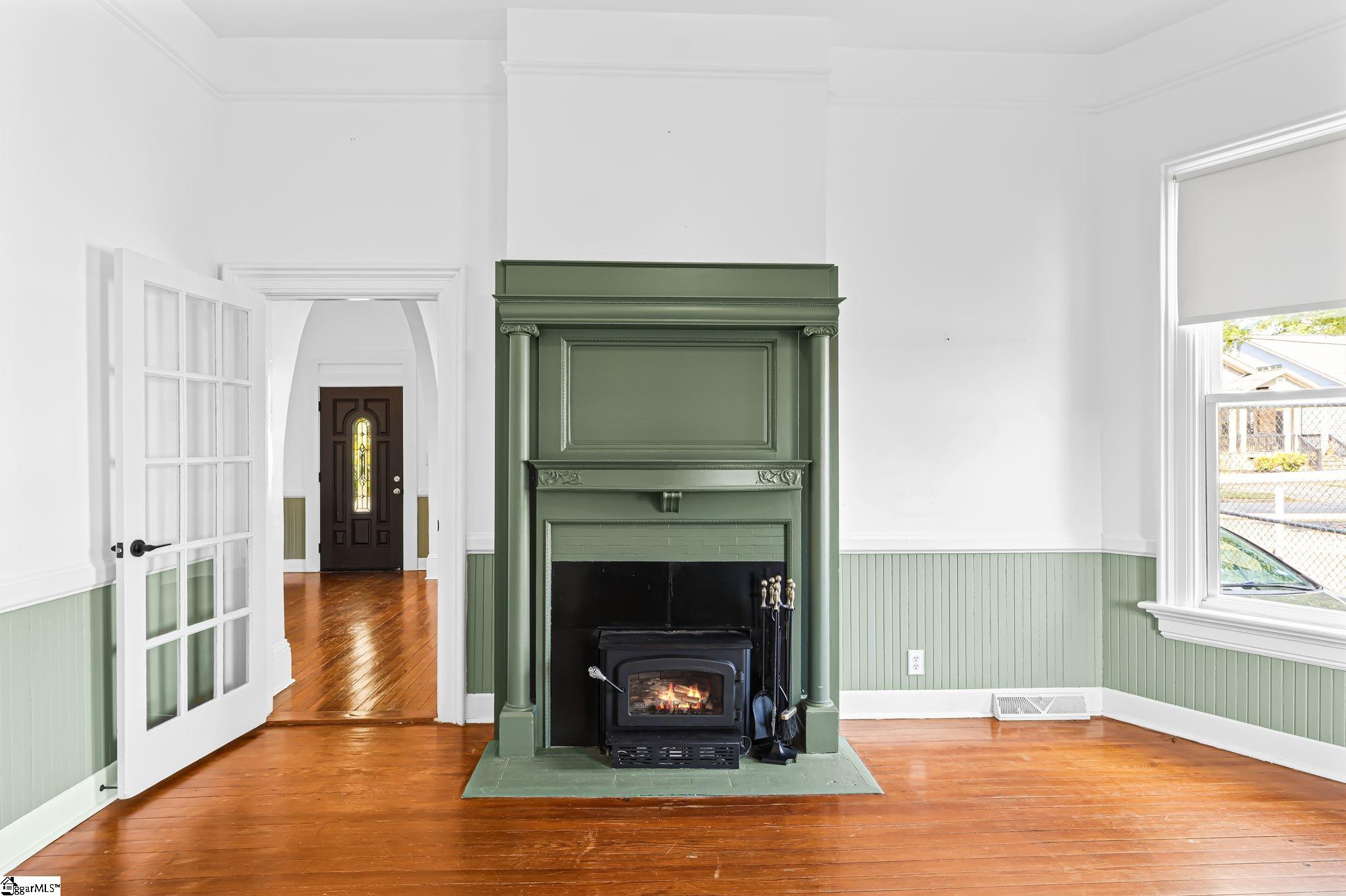 117 Asbury Avenue Greenville, SC 29601