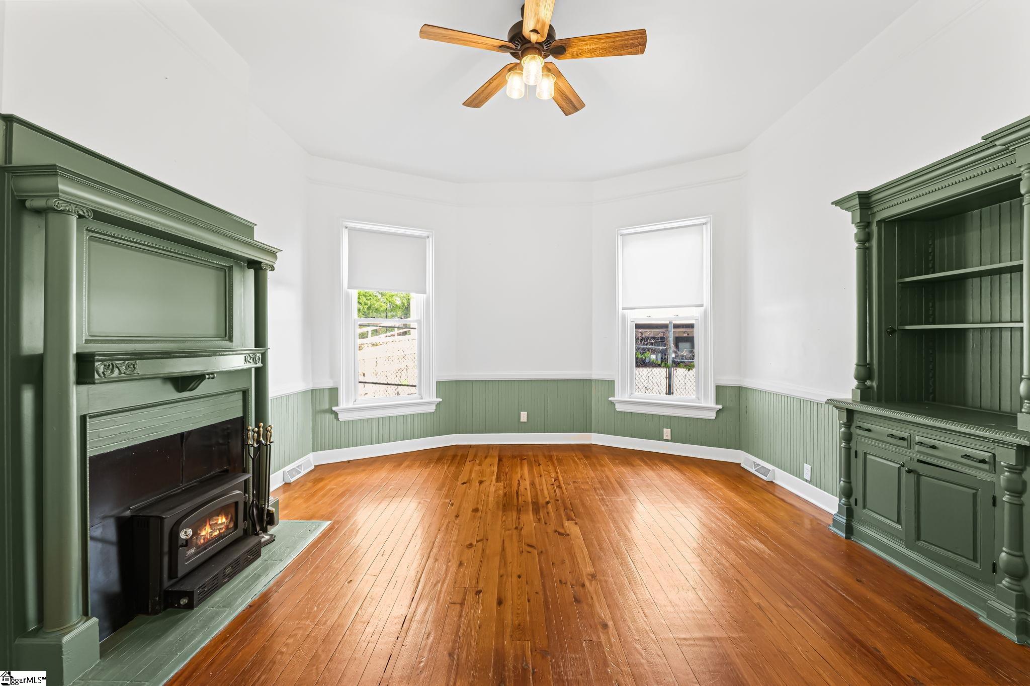 117 Asbury Avenue Greenville, SC 29601