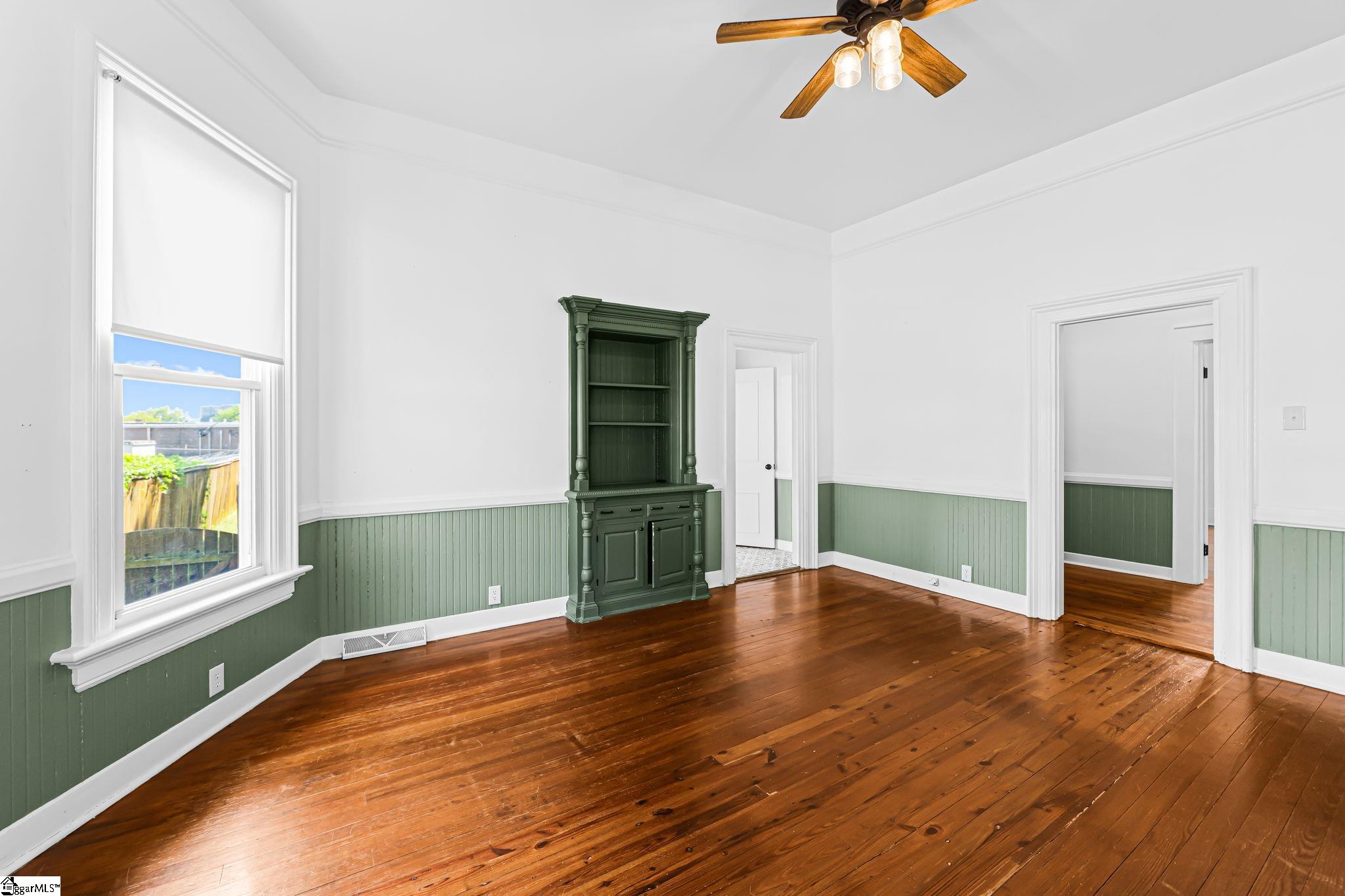 117 Asbury Avenue Greenville, SC 29601