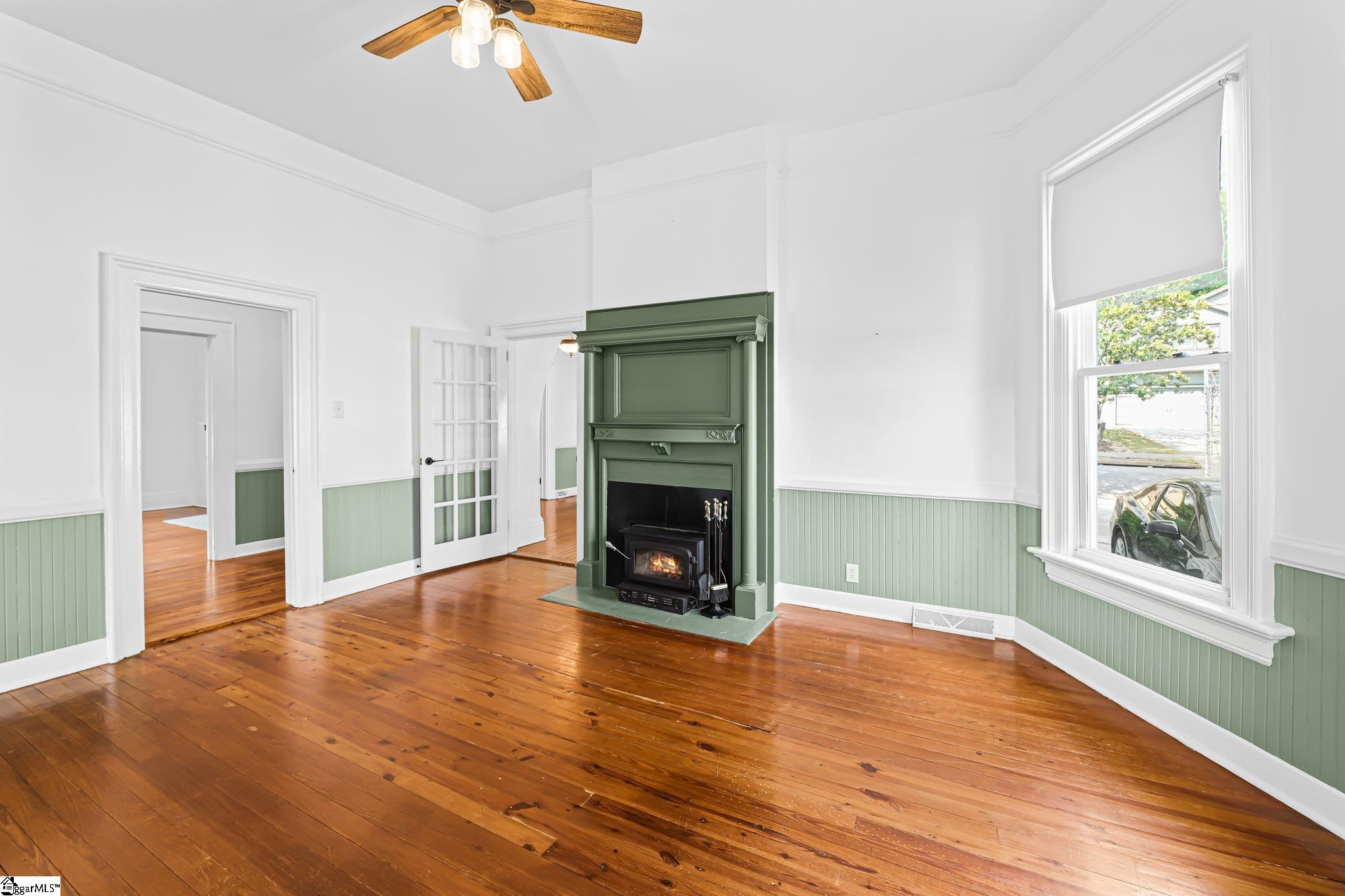 117 Asbury Avenue Greenville, SC 29601