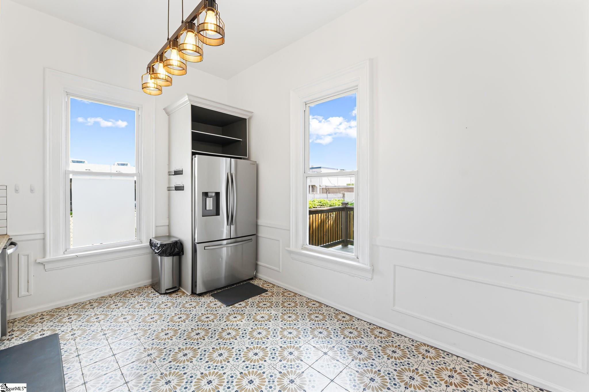117 Asbury Avenue Greenville, SC 29601