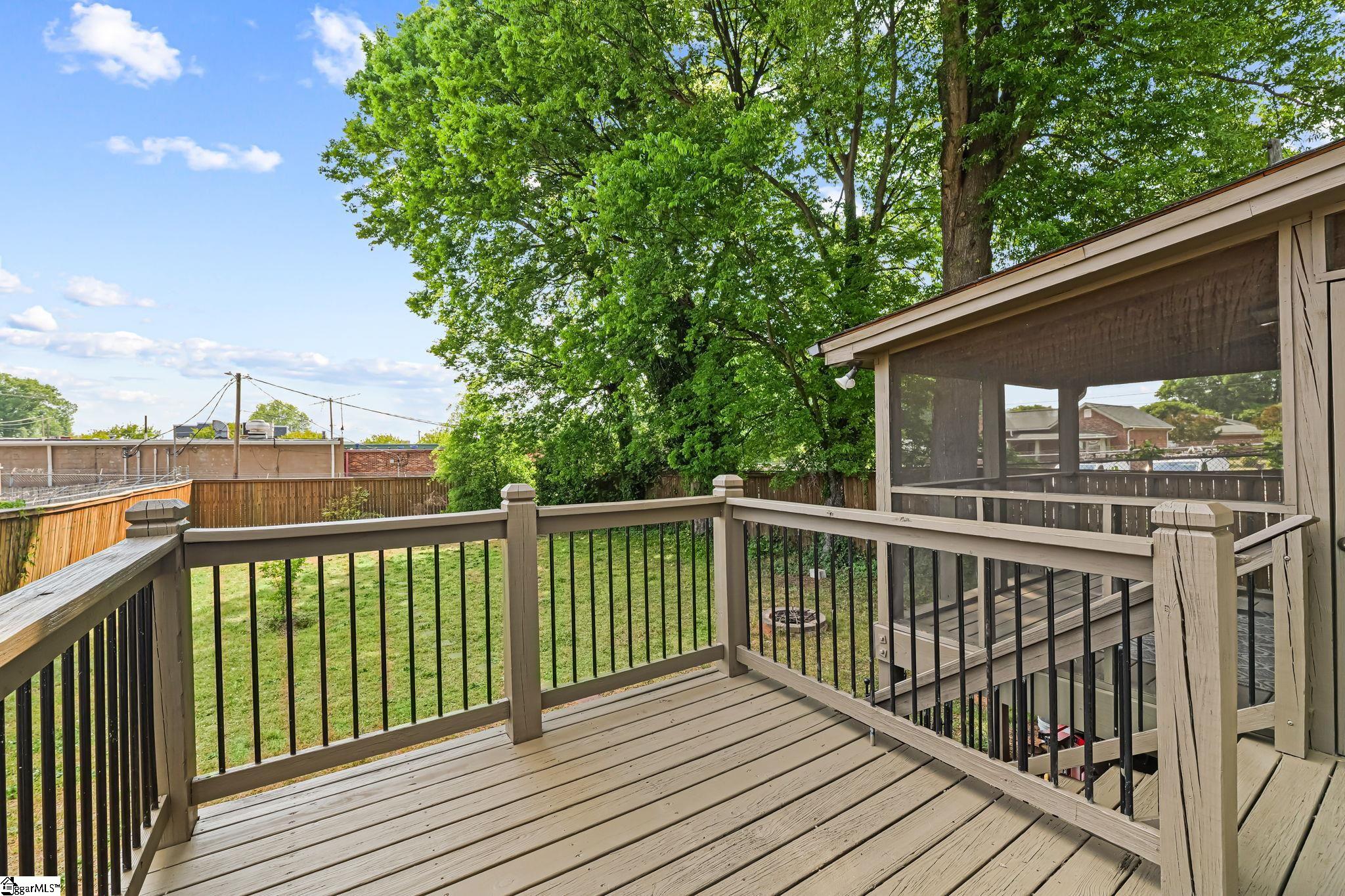 117 Asbury Avenue Greenville, SC 29601