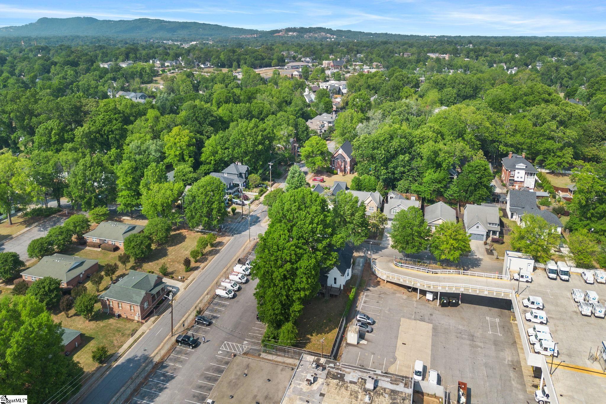 117 Asbury Avenue Greenville, SC 29601
