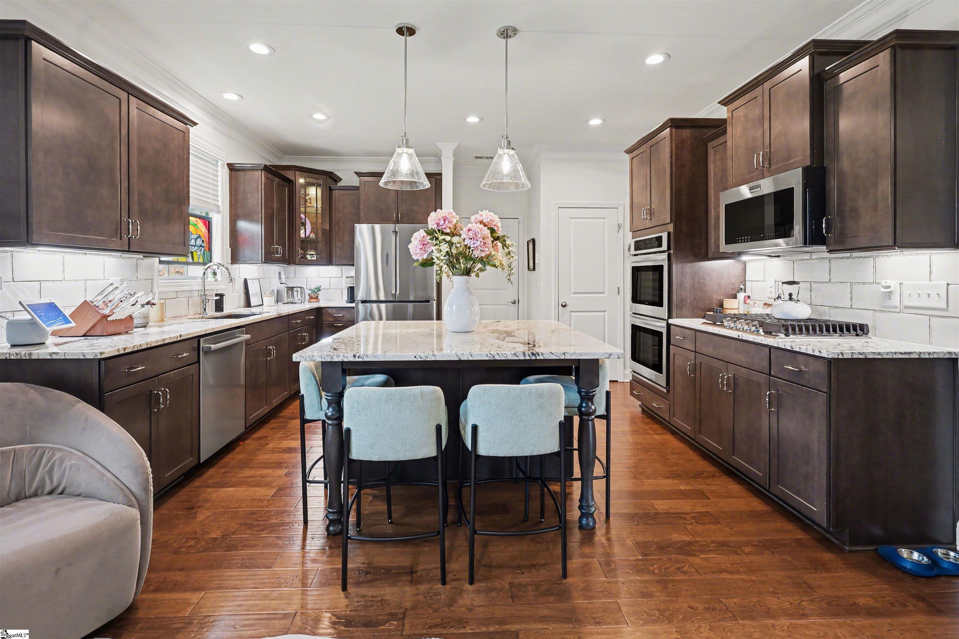 401 Woodland Oaks Court Simpsonville, SC 29681