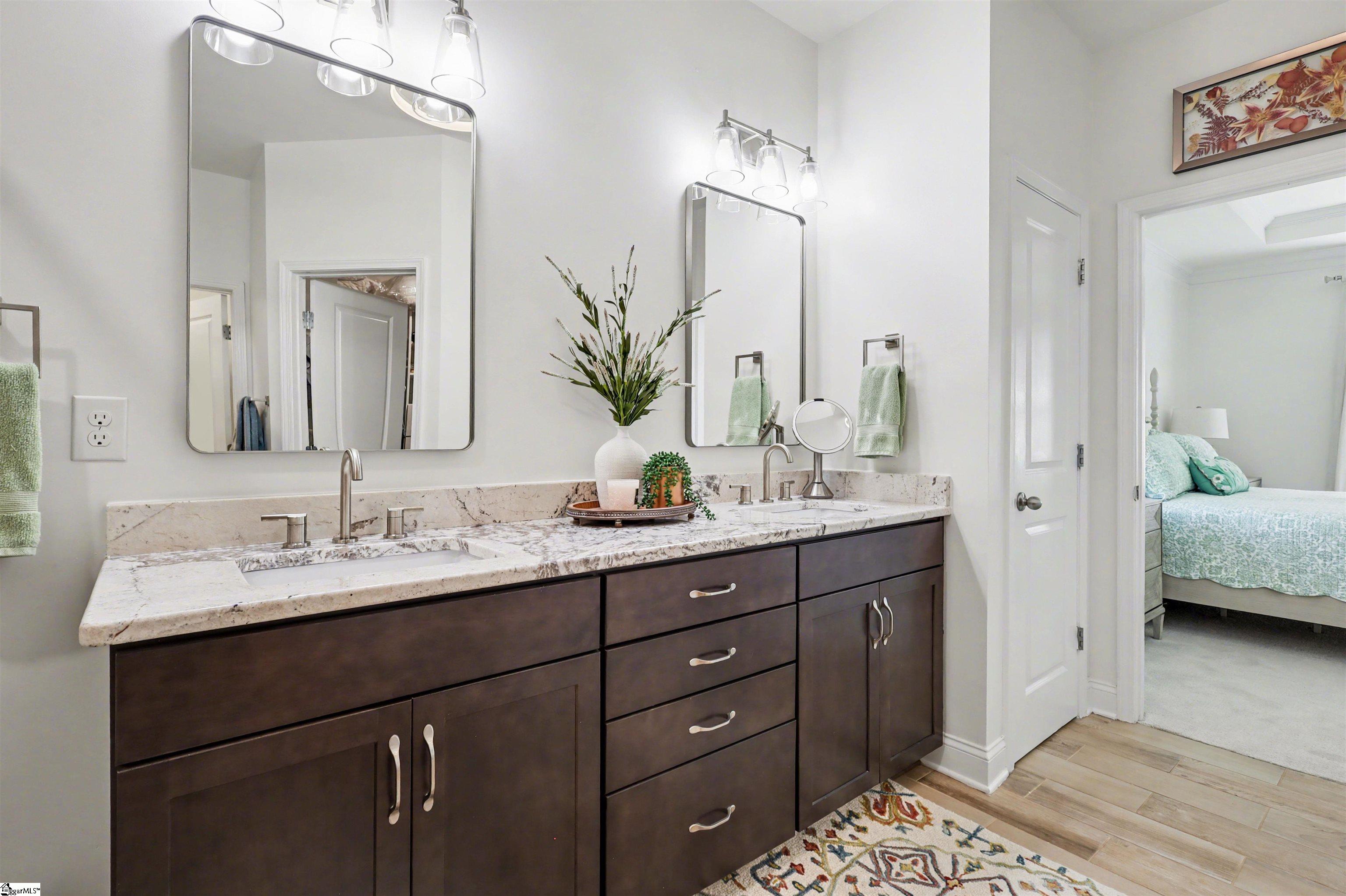 401 Woodland Oaks Court Simpsonville, SC 29681