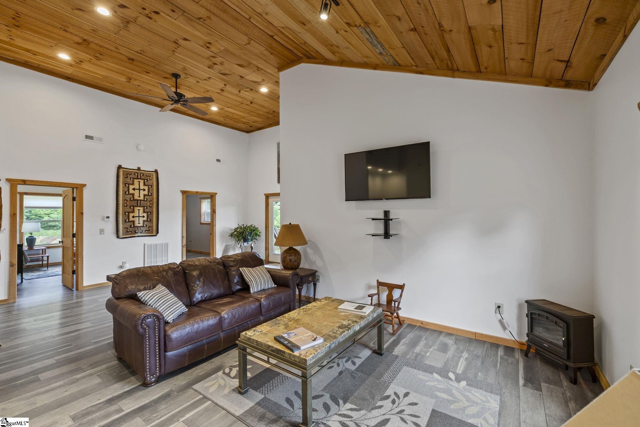 442 Blantyre Church Road Other, NC 28742