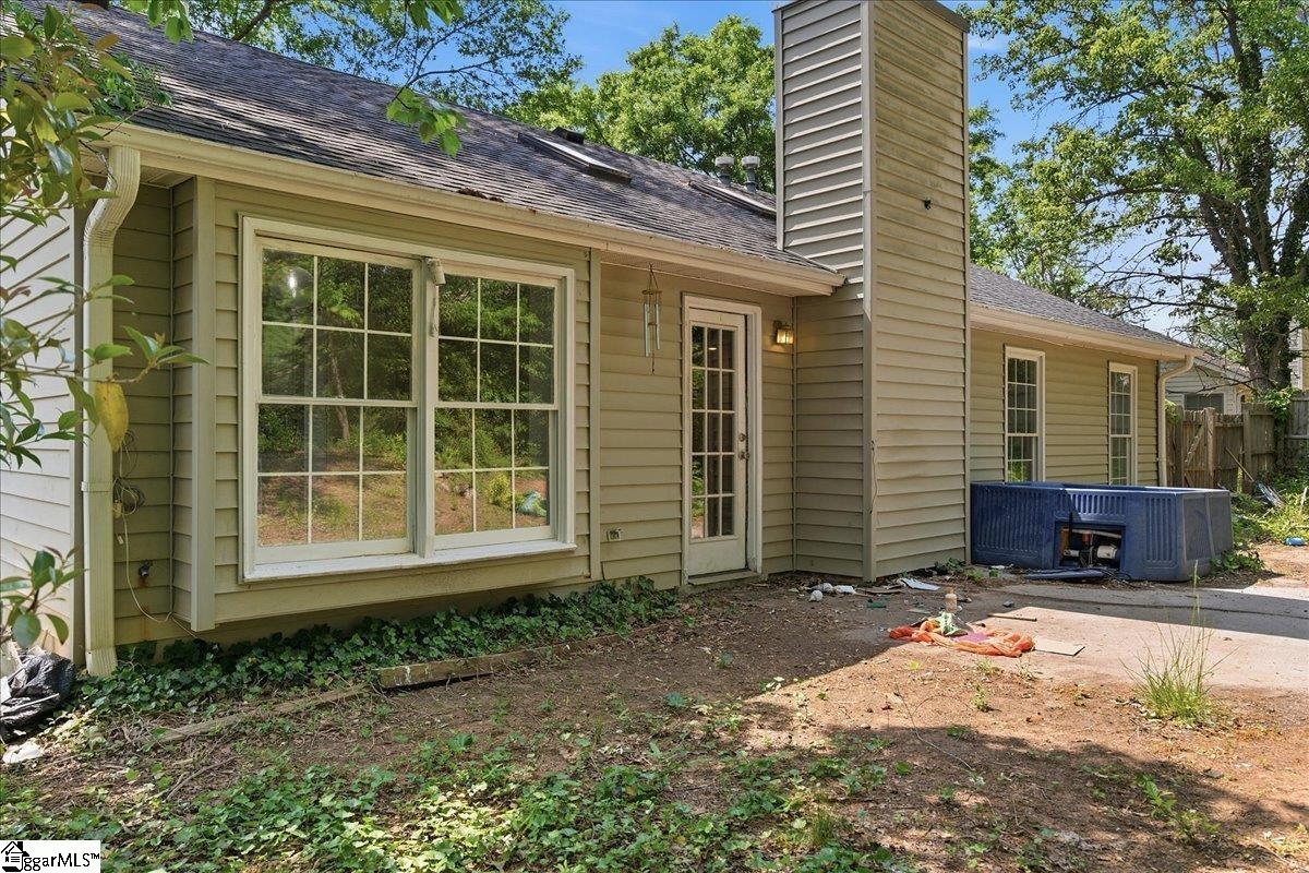 23 Chinaberry Lane Simpsonville, SC 29680