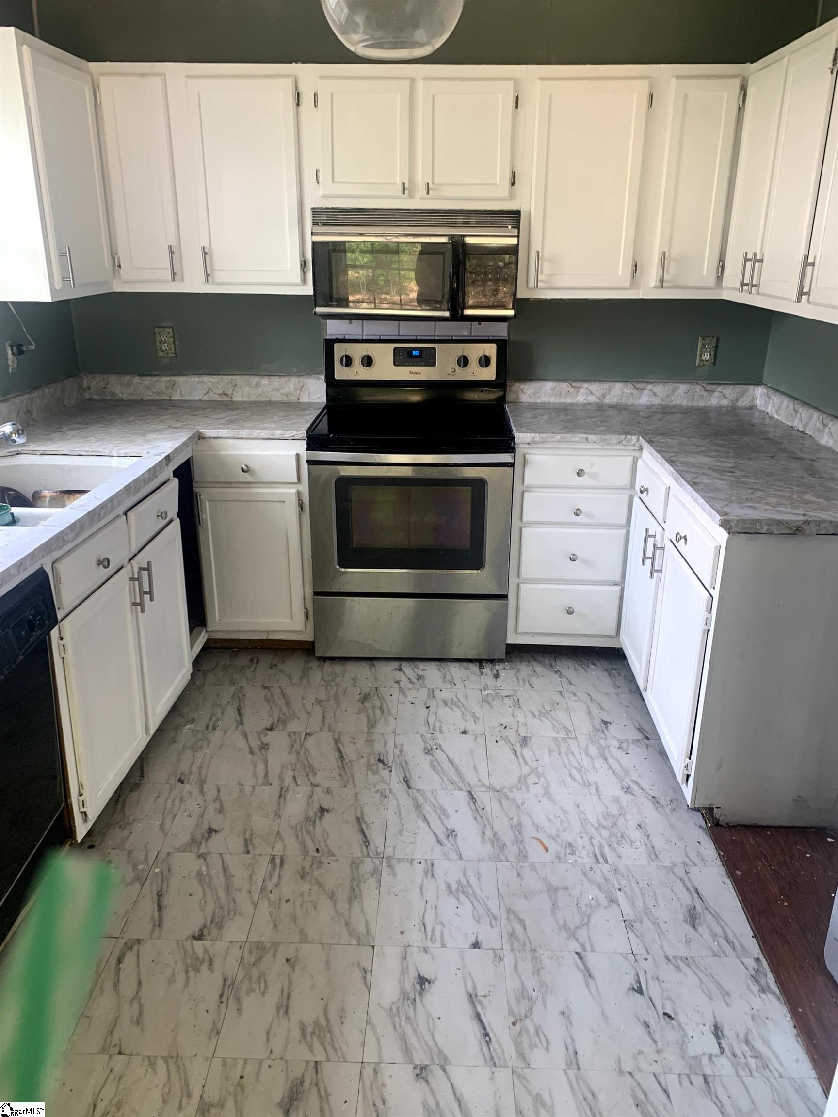 23 Chinaberry Lane Simpsonville, SC 29680