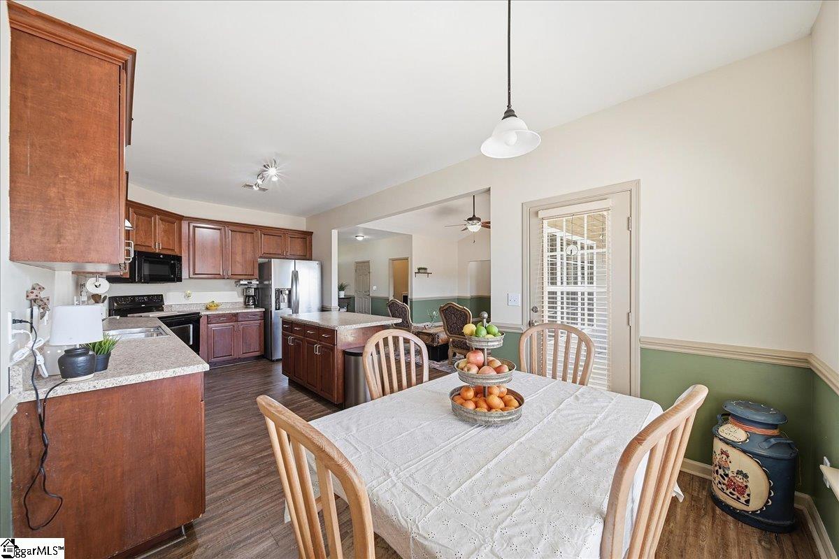102 Teakwood Court Boiling Springs, SC 29316