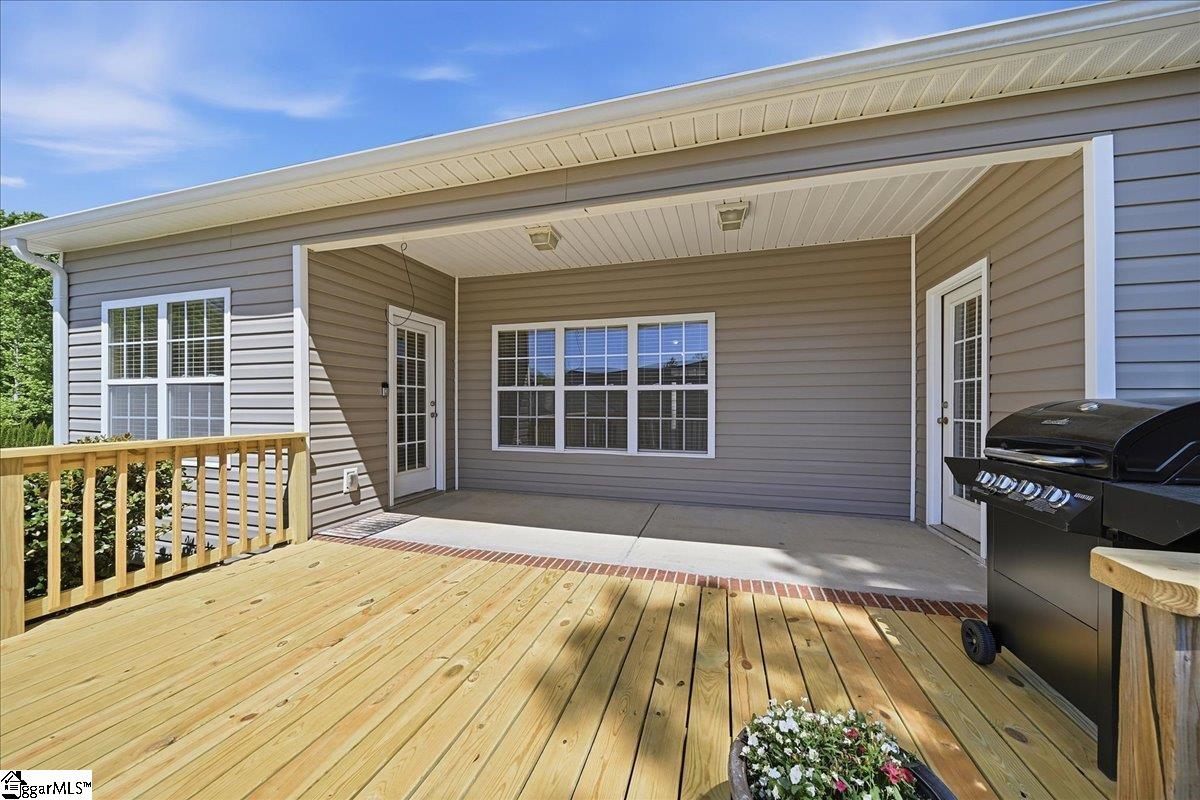 102 Teakwood Court Boiling Springs, SC 29316