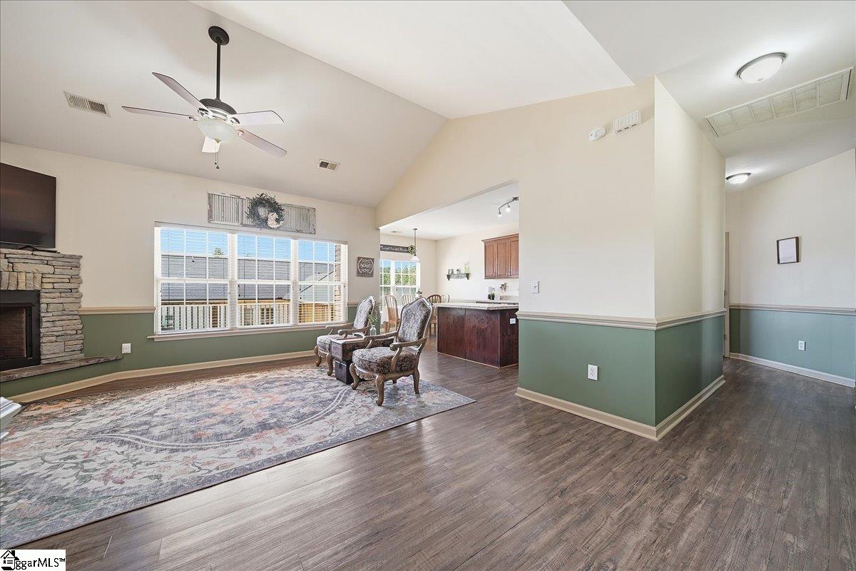 102 Teakwood Court Boiling Springs, SC 29316