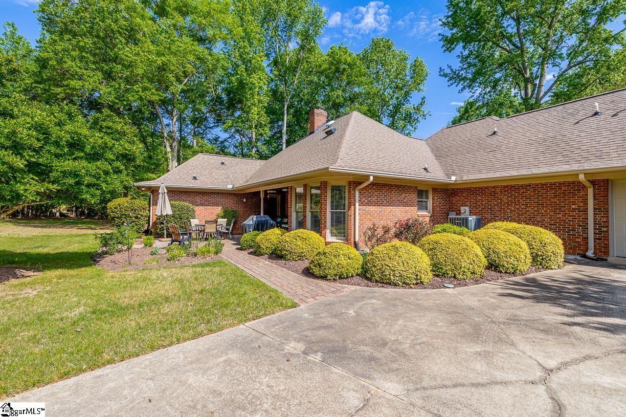 216 Muirfield Drive Spartanburg, SC 29306