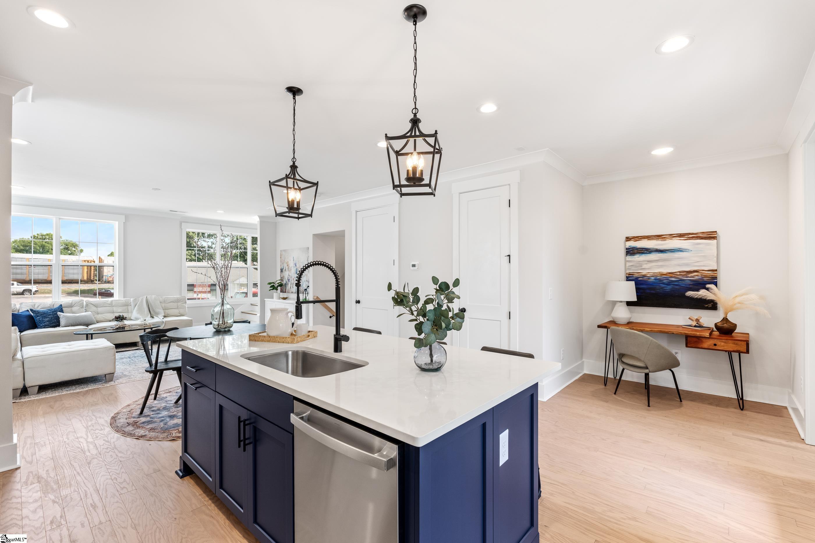 1305 Pendleton Street UNIT Unit 12 Greenville, SC 29611