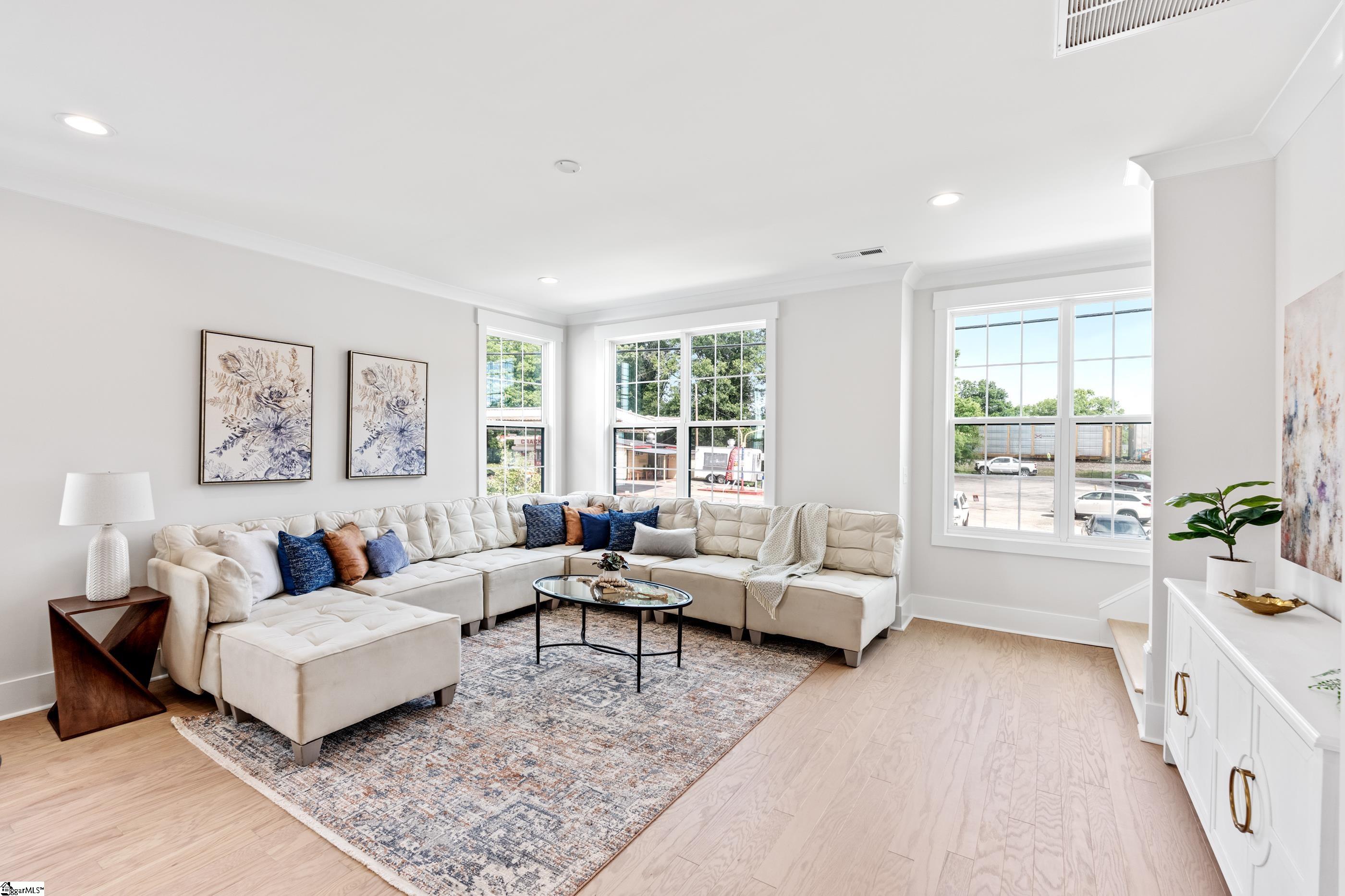 1305 Pendleton Street UNIT Unit 12 Greenville, SC 29611
