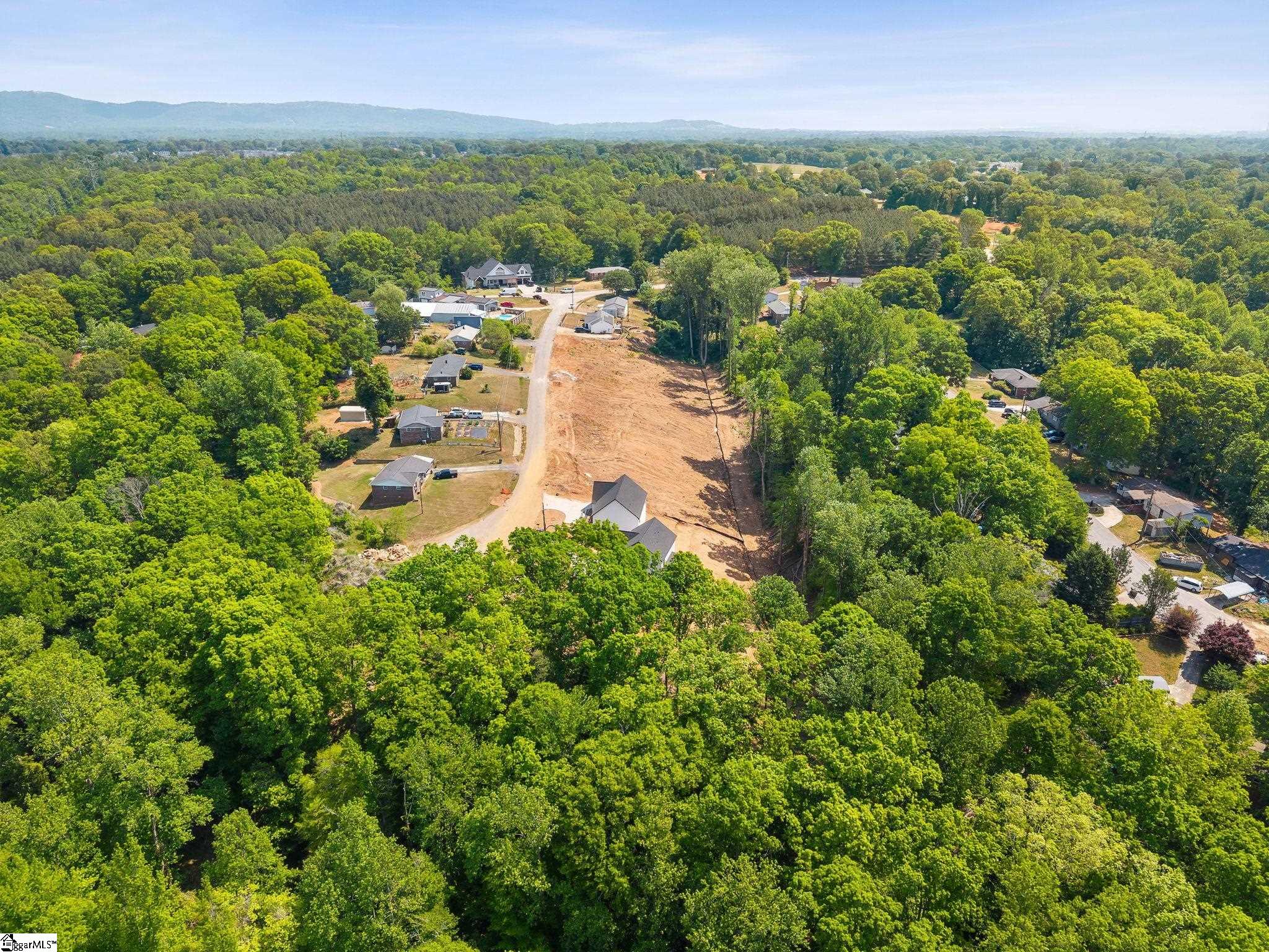 7 Lee Haven Court Greenville, SC 29611